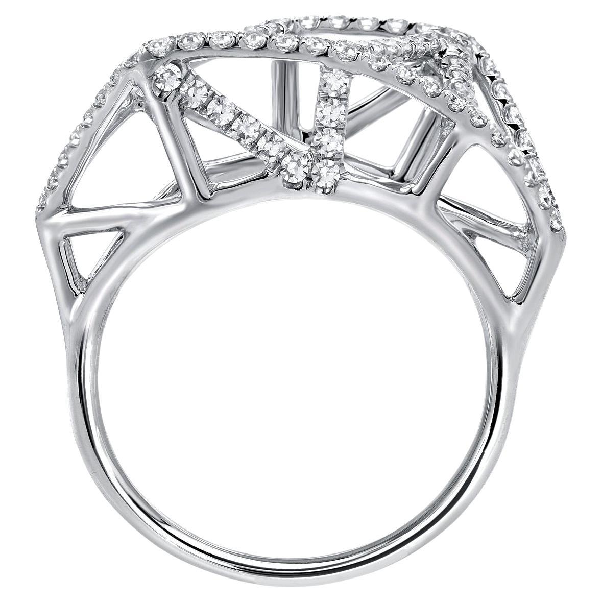 Bague en or blanc 18 carats avec diamant en treillis de 0,65 carat - Tamir By Merkaba Beverly Hills.

Élevez votre style avec l'élégance intemporelle de cette bague à diamants en treillis fabriquée à la main, un design époustouflant qui allie un