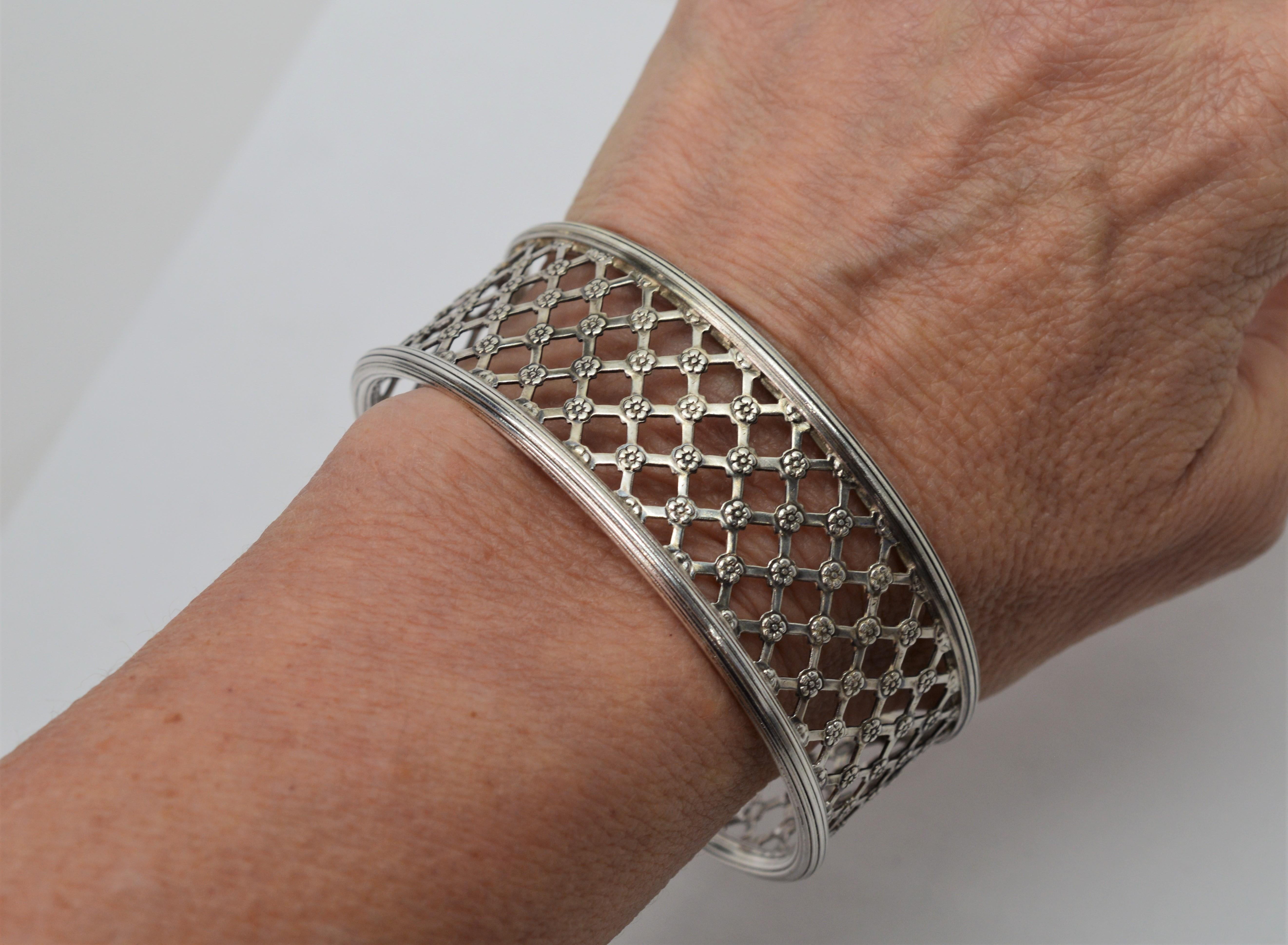 Bracciale in argento con pizzo a reticolo in vendita 1