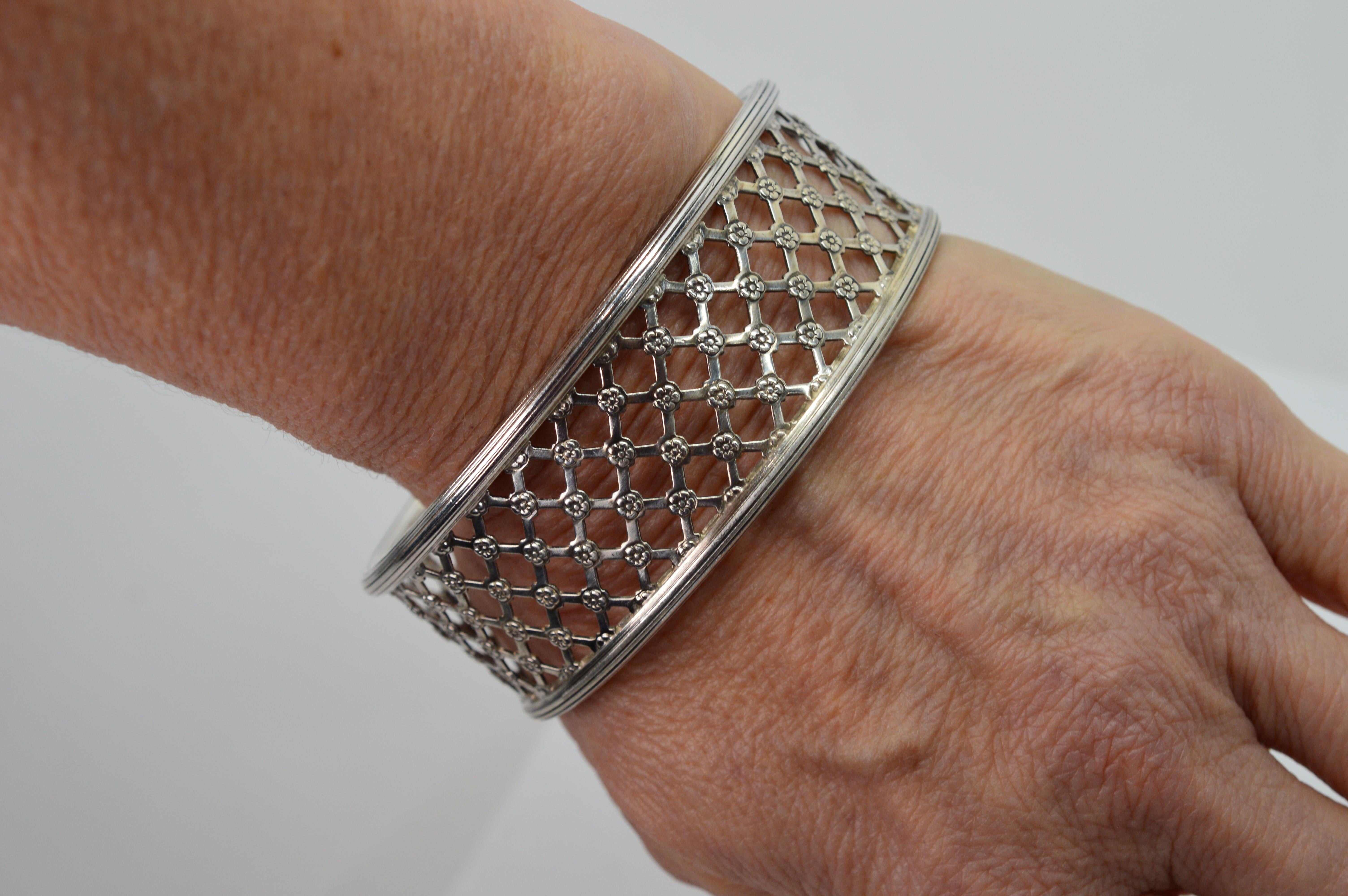 Lattice Lace Sterling Silver Bangle Bracelet For Sale 1