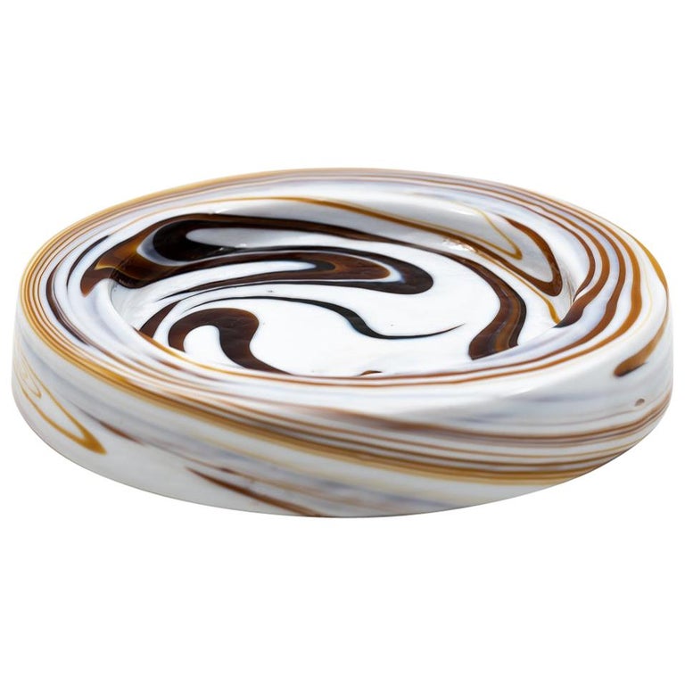 Sergio Asti for Venini Démodé glass dish, 1968, offered by THE MARK