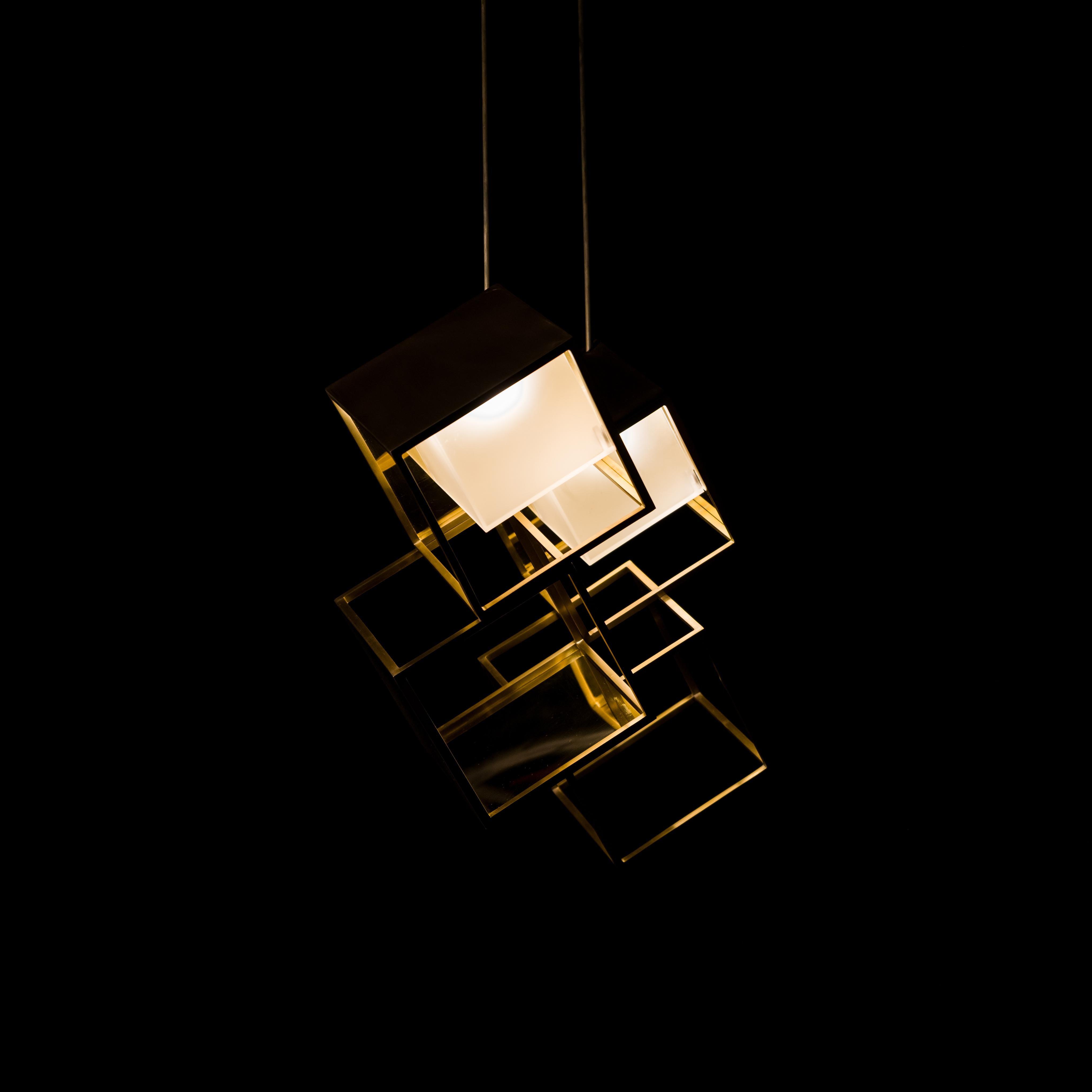 Lattis 4-Kronleuchter, Beleuchtung aus Messing von Diaphan Studio, REP von Tuleste Factory (Italienisch) im Angebot