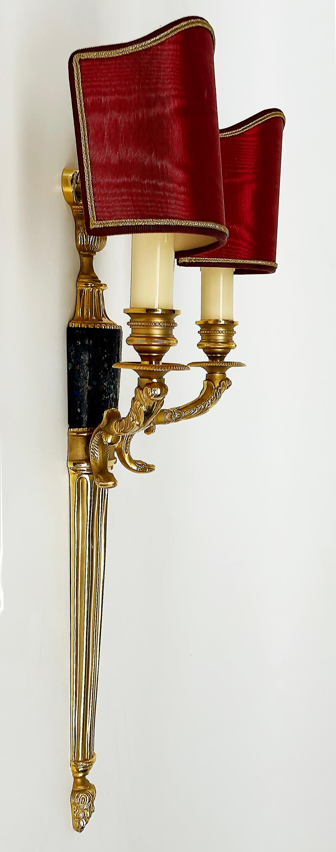 Laudarte SLR Applique in bronzo dorato con inserti in marmo, coppia di Tania AP 2L In condizioni buone in vendita a Miami, FL