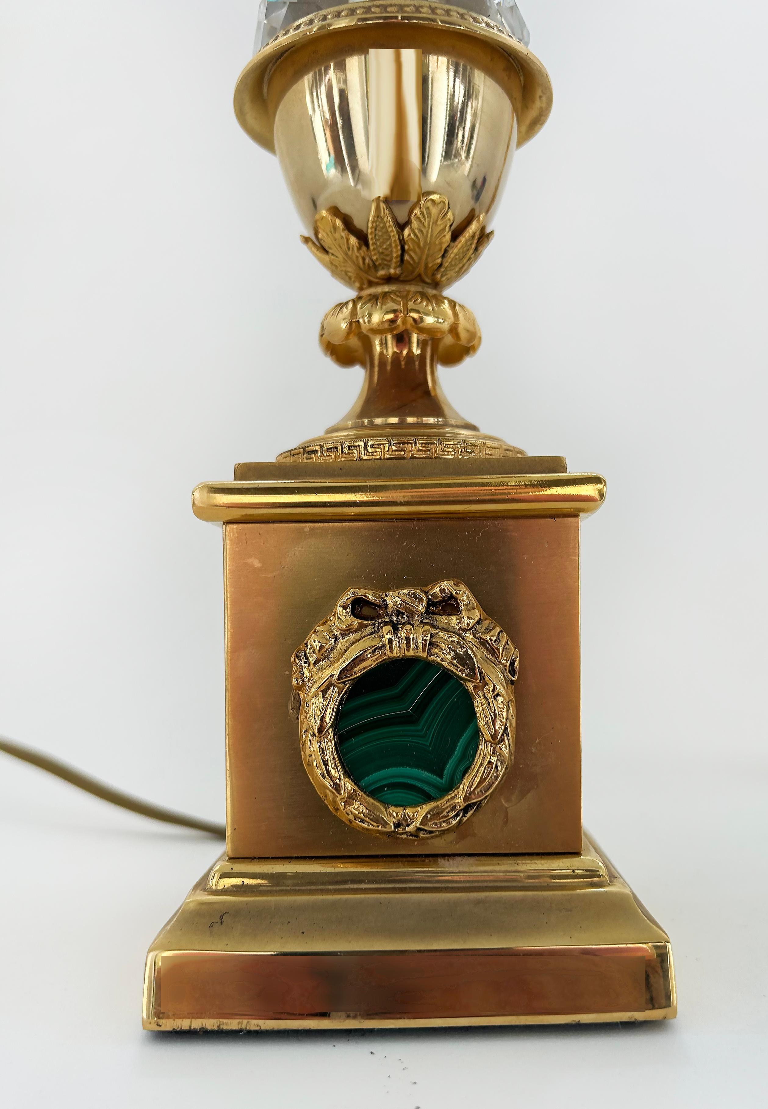 Tischlampen aus vergoldeter Bronze, Kristall und Malachit von Laudarte SRL, Italien, Paar (21. Jahrhundert und zeitgenössisch) im Angebot