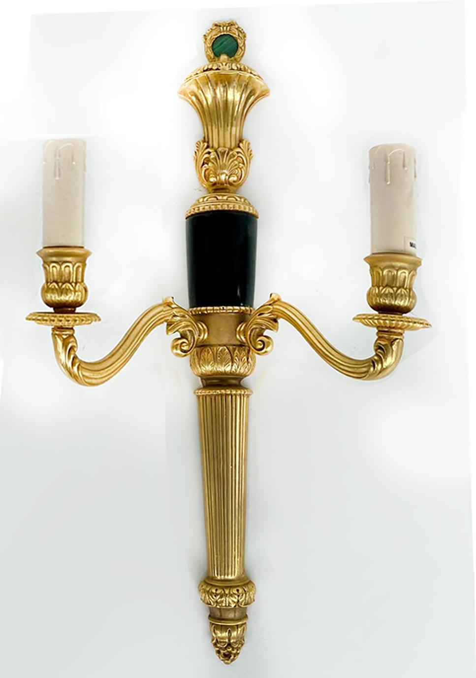 S.A.L.I.R. Bronzo dorato, marmo nero e malachite, due bracci, PR

In vendita una coppia di appliques a due bracci in bronzo dorato, marmo nero e malachite disegnate da Giovanni Maria Malerba per Laudarte S.r.l..  Questa coppia di eleganti applique