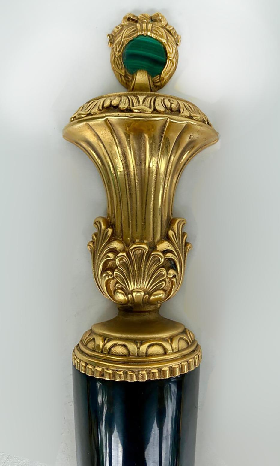 Neoclassico Laudarte S.A.L.I.R. Applique in bronzo dorato, marmo e malachite, coppia inutilizzata in vendita