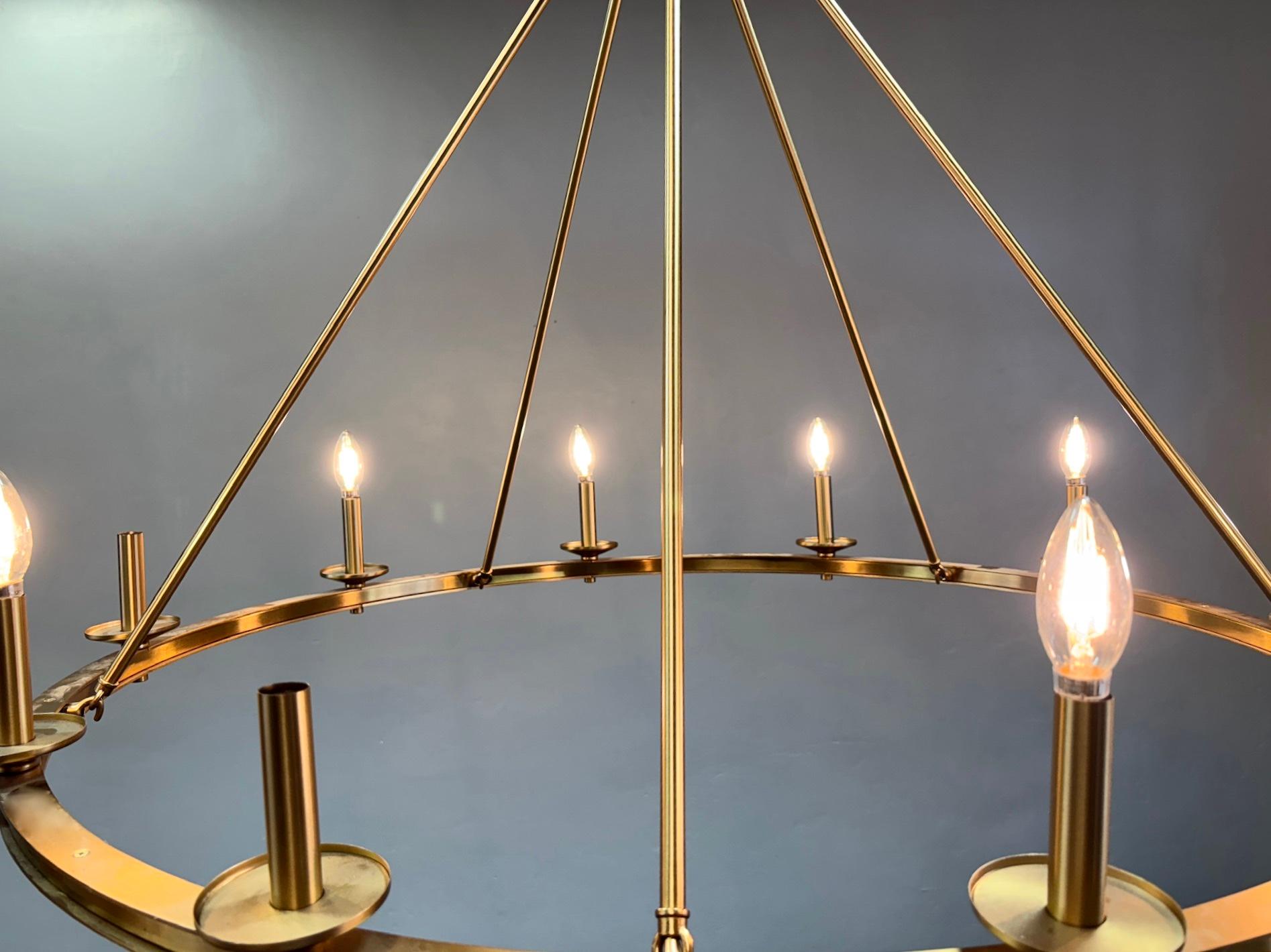 Launceton Oversize Ring Chandelier by Visual Comfort en Excelente estado para la venta en Alhambra, CA