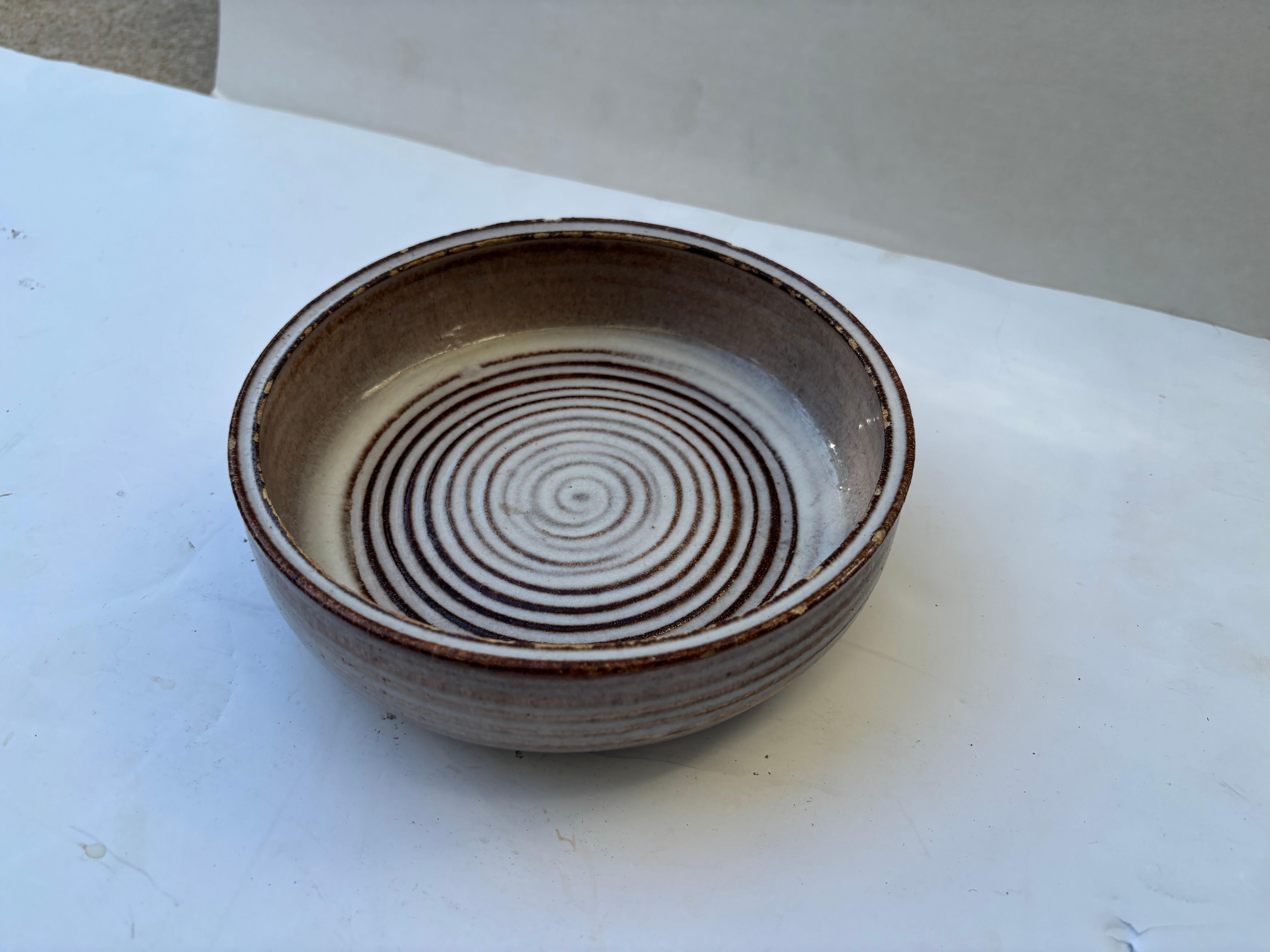 Laura Andreson ceramic/pottery bowl signed and dated 1952 im Angebot 1