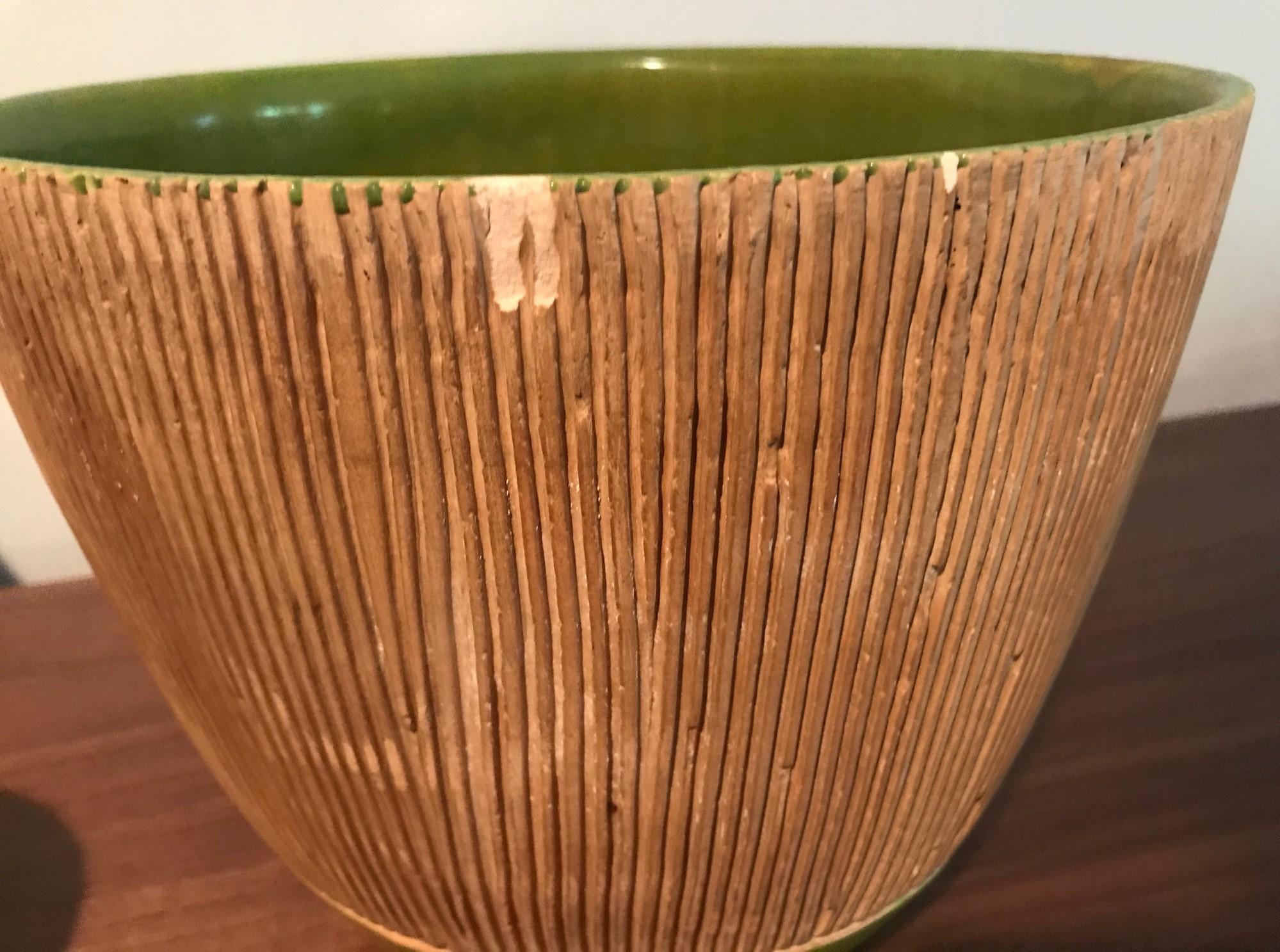 Hand-Crafted Laura Andreson Large Signed Glazed Mid-Century Modern Ceramic Pottery Bowl, 1938