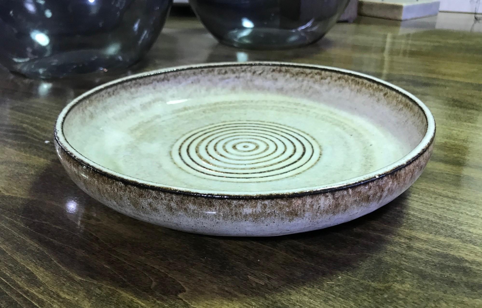 American Laura Andreson Signed Large Mid-Century Modern Ceramic Pottery Low Bowl, 1954 For Sale