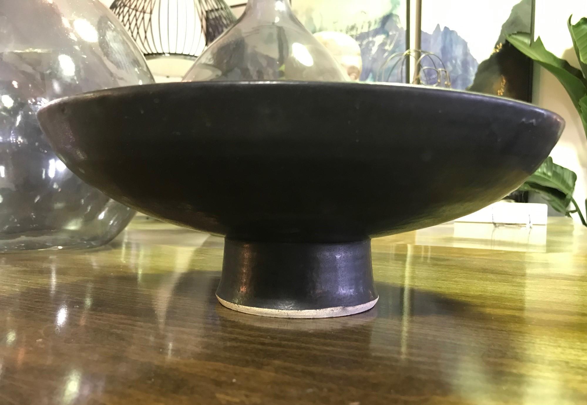 Laura Andreson Signed Large Midcentury Ceramic Pottery Pedestal Bowl, 1954 In Good Condition In Studio City, CA