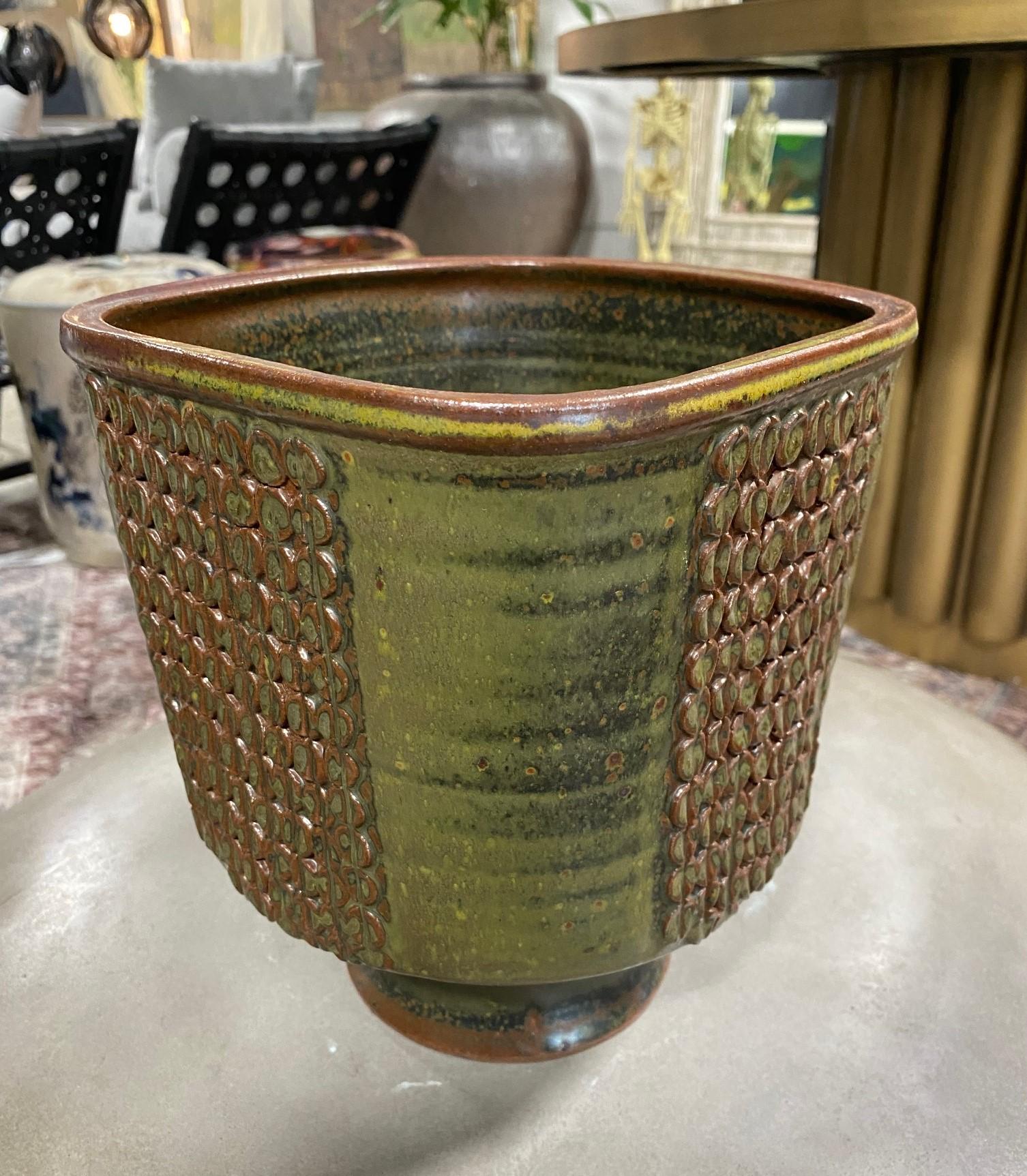 Laura Andreson Signed Monumental Glazed Mid-Century Modern Ceramic Pottery Bowl For Sale 3