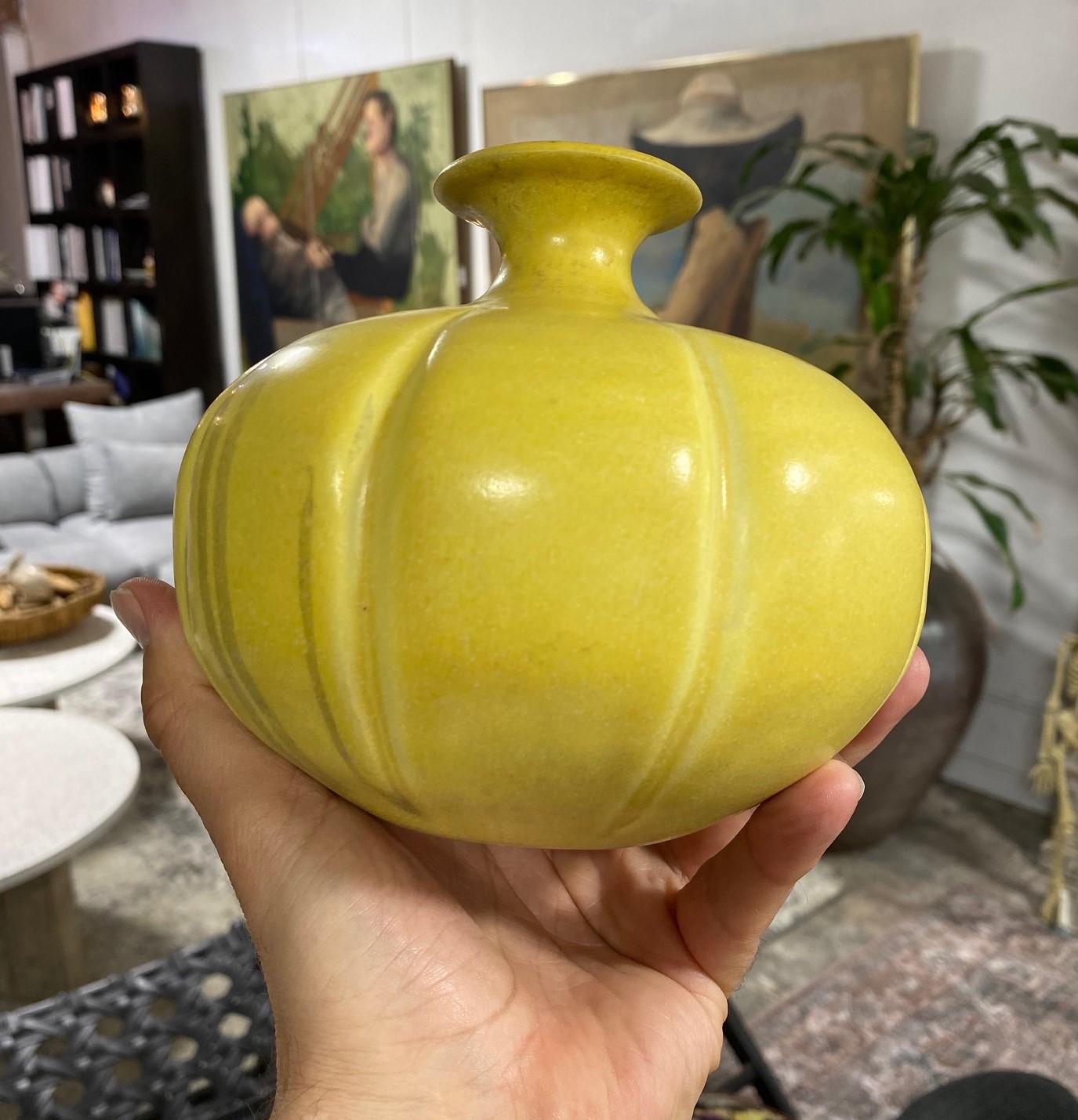 Laura Andreson Signed Yellow Glazed Midcentury California Studio Pottery Vase 4