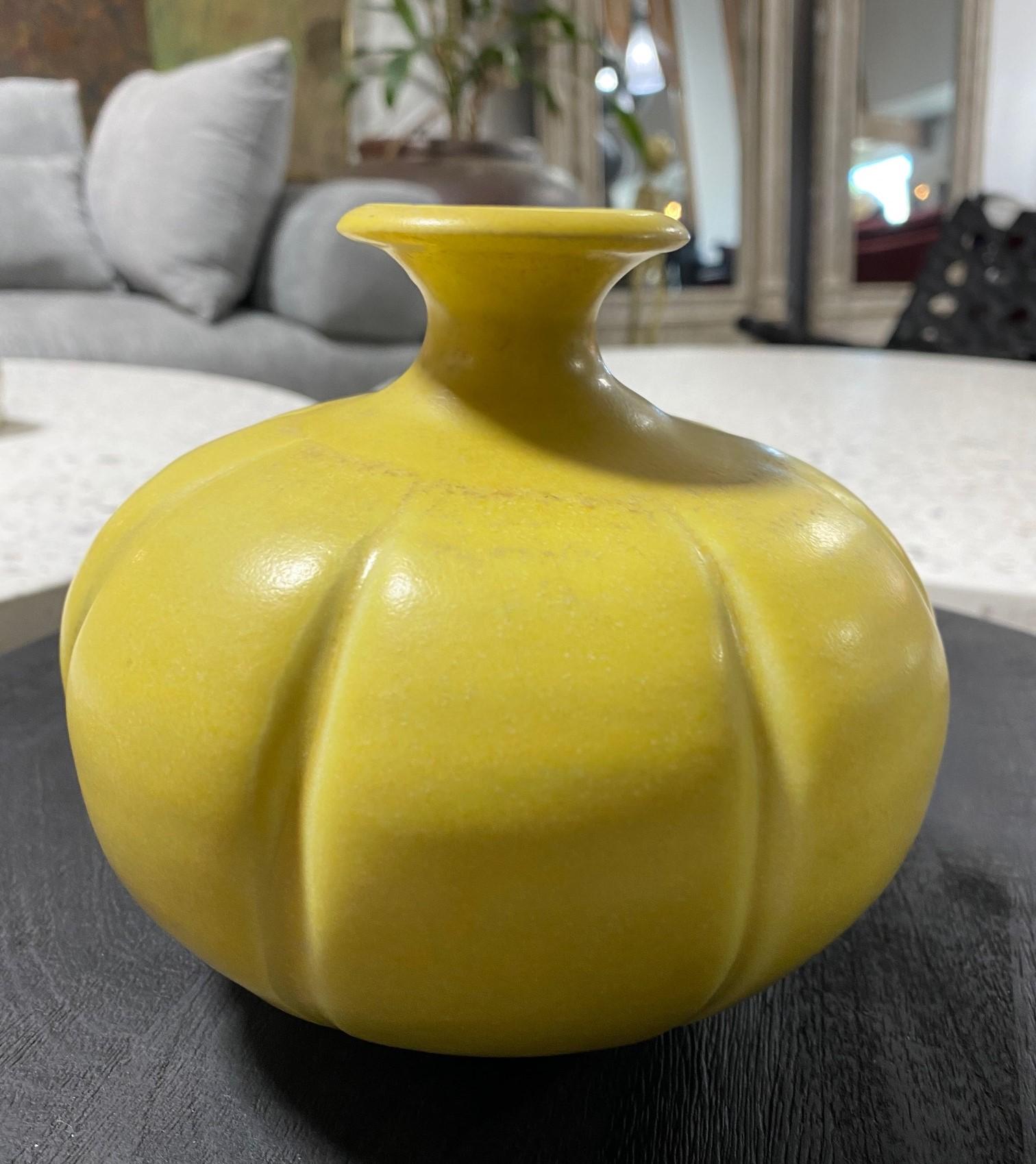 Hand-Crafted Laura Andreson Signed Yellow Glazed Midcentury California Studio Pottery Vase