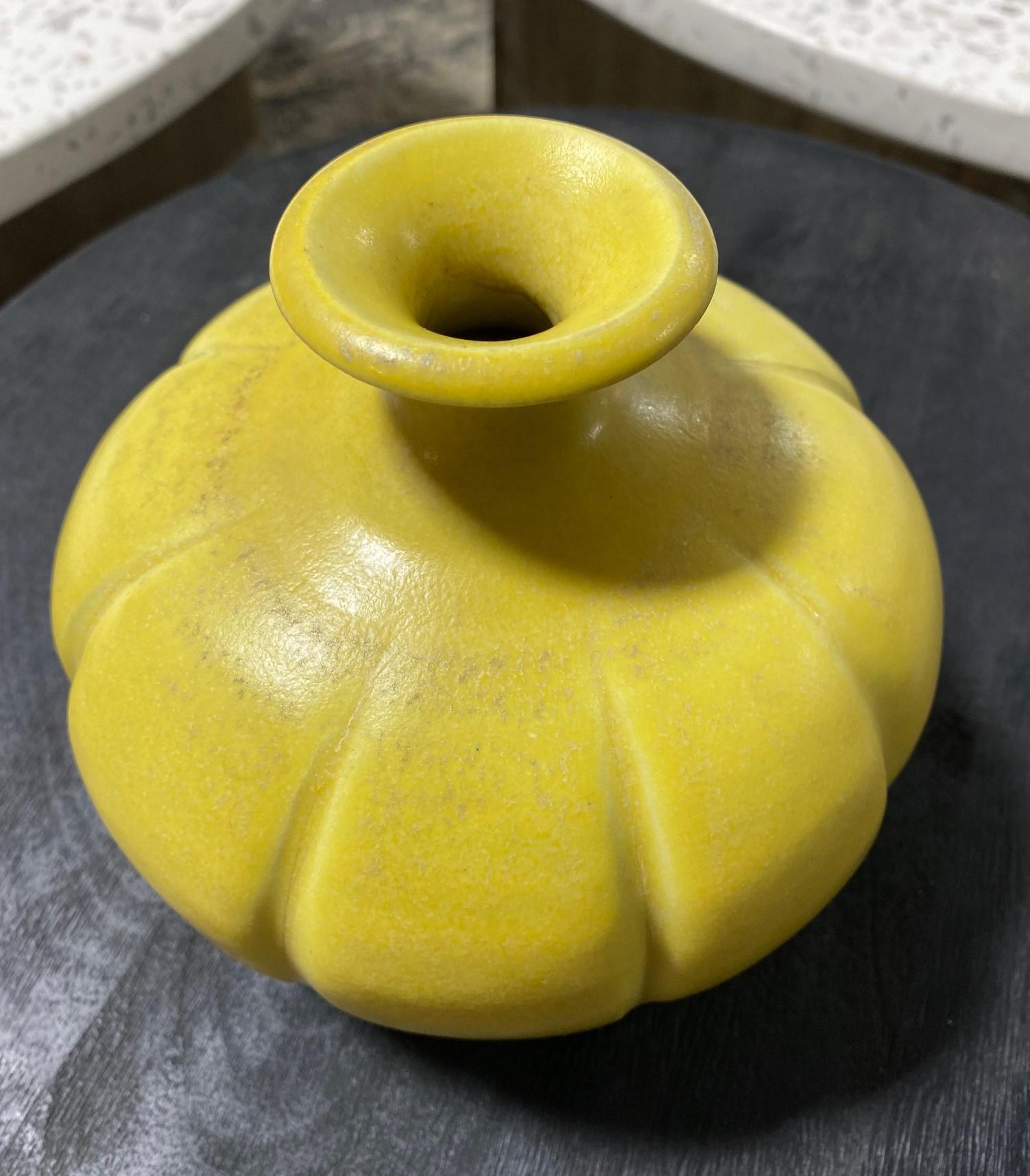 Mid-20th Century Laura Andreson Signed Yellow Glazed Midcentury California Studio Pottery Vase