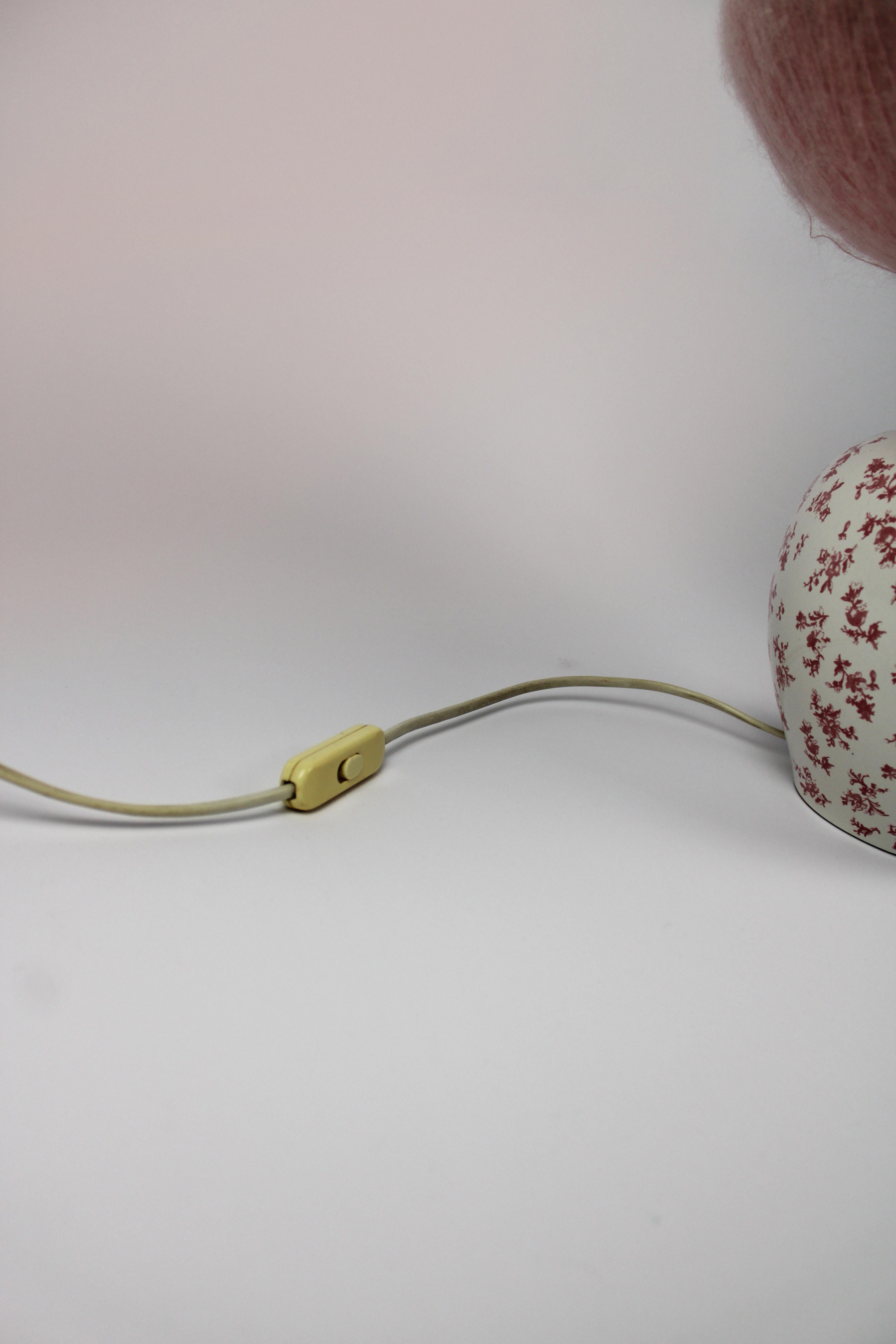 Lampe de bureau Laura Ashley en porcelaine laine rose saumon, années 1970, Royaume-Uni en vente 3