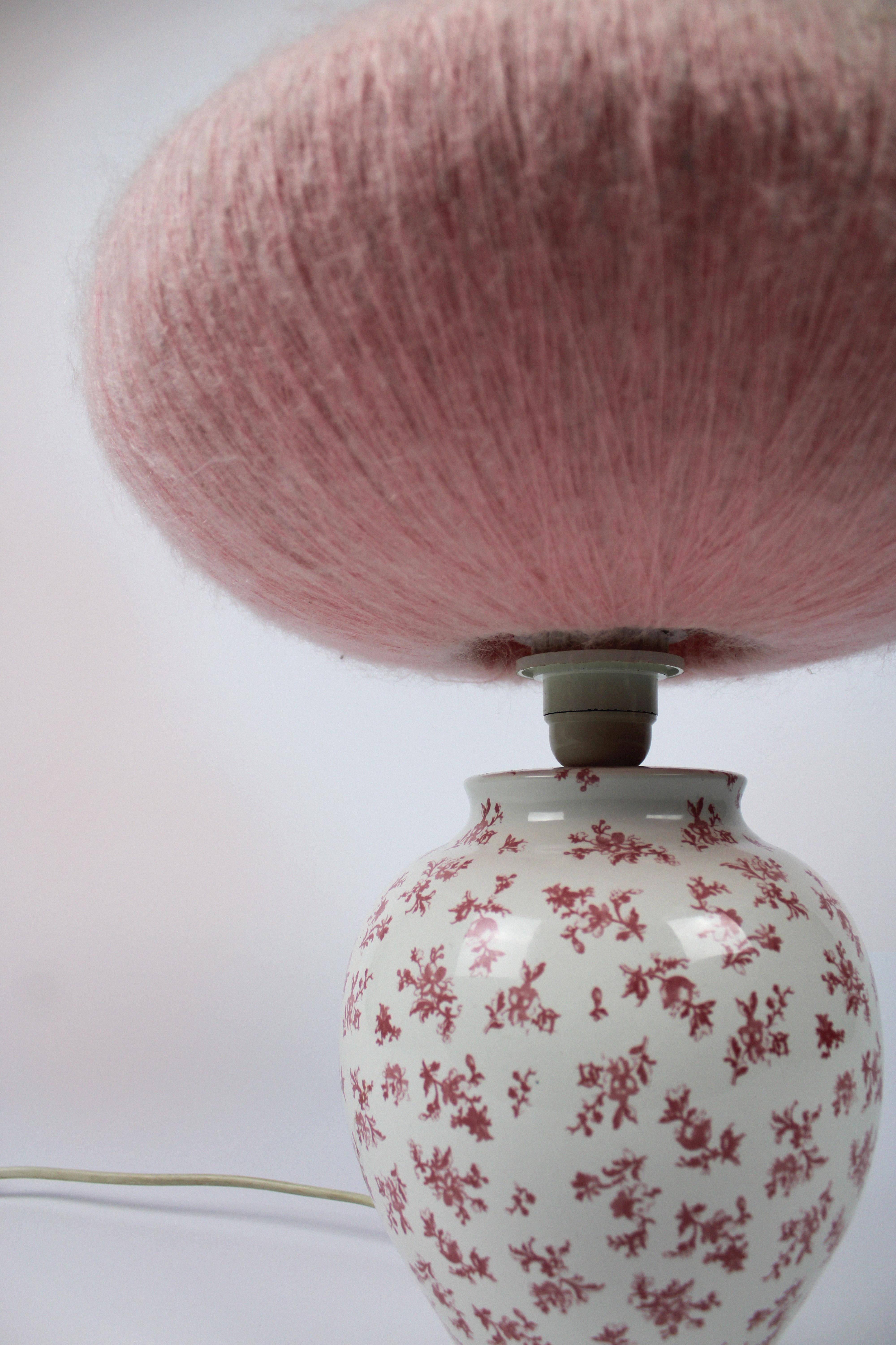 Fin du 20e siècle Lampe de bureau Laura Ashley en porcelaine laine rose saumon, années 1970, Royaume-Uni en vente