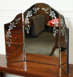 LAURA ASHLEY VENETIAN STYLE TRIFOLD MIRROR FOR DRESSING TABLE  j1