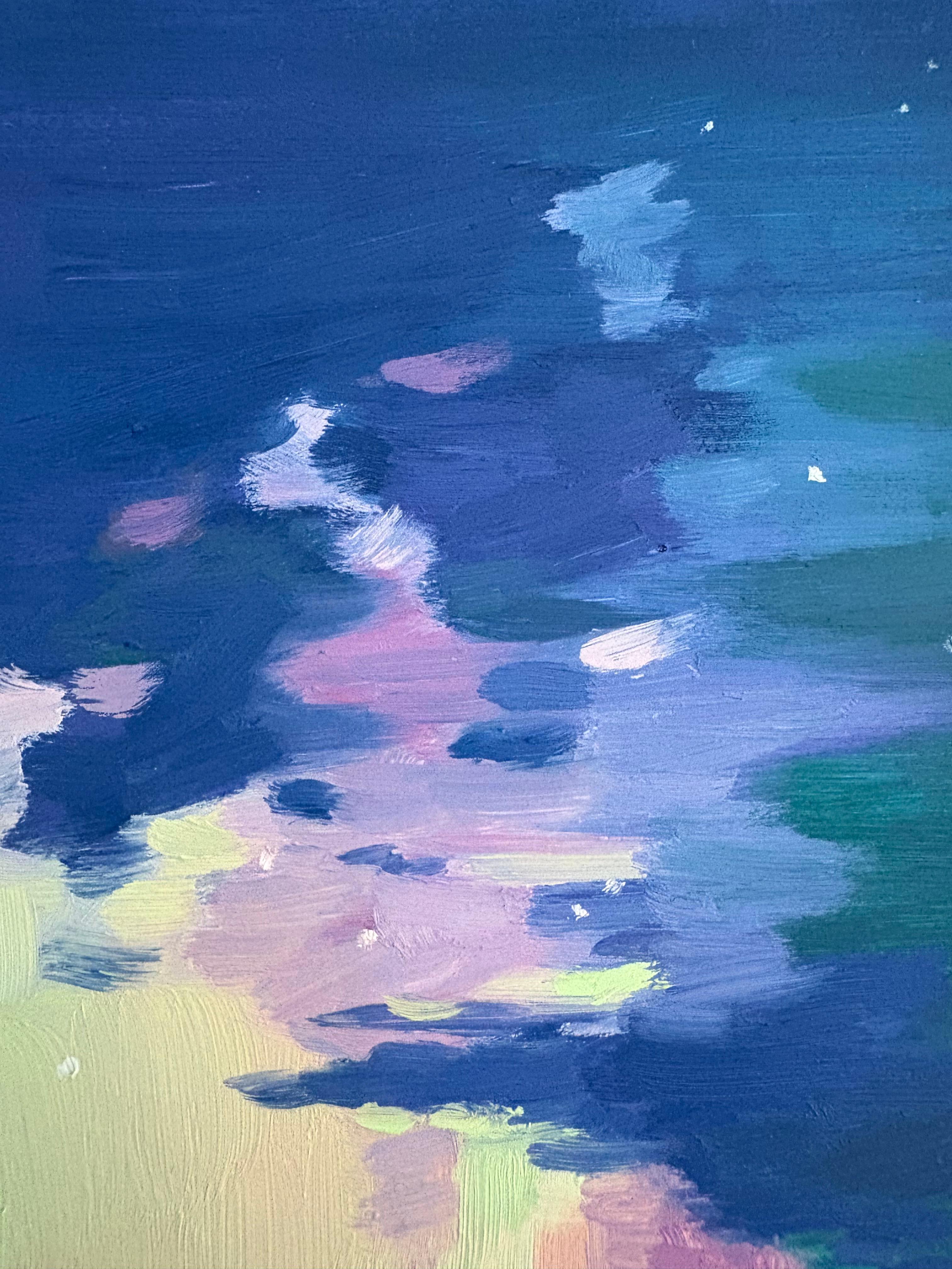 In questo dipinto di paesaggio contemporaneo a olio su pannello cullato ambientato di notte, una coloratissima Aurora Boreale danza su una foresta nel cielo stellato notturno.

Incorniciato in una solida cornice galleggiante in legno nero. Firmato,