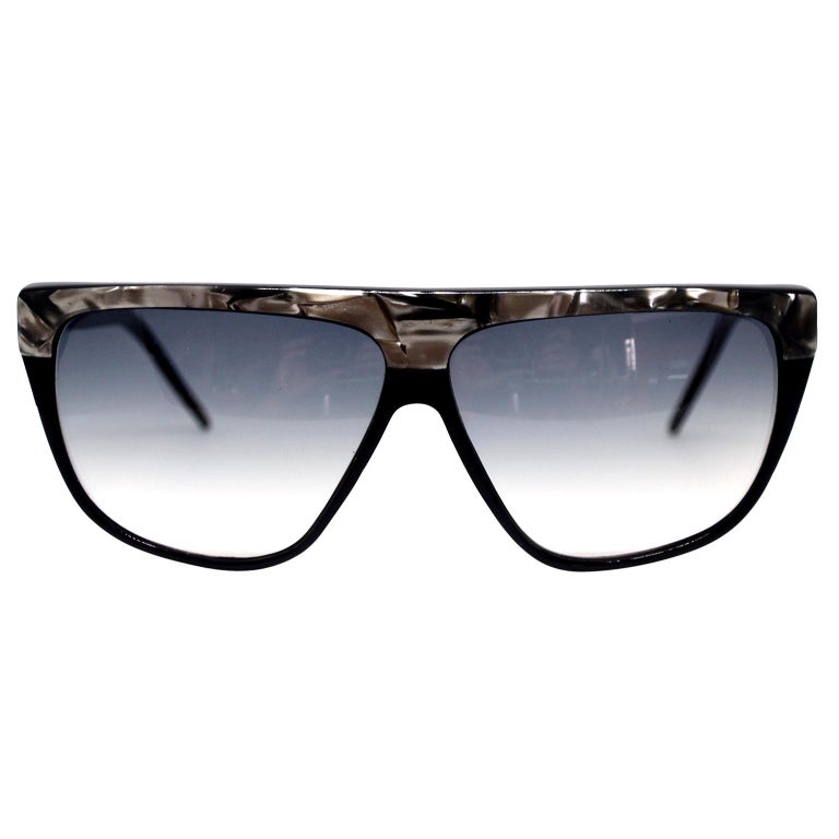 Vintage Laura Biagiotti Italy  80’s Black Silver Sunglasses pristine with case Laura Biagiotti | Accessories | Vintage 98s Laura Biagiotti  main image 2