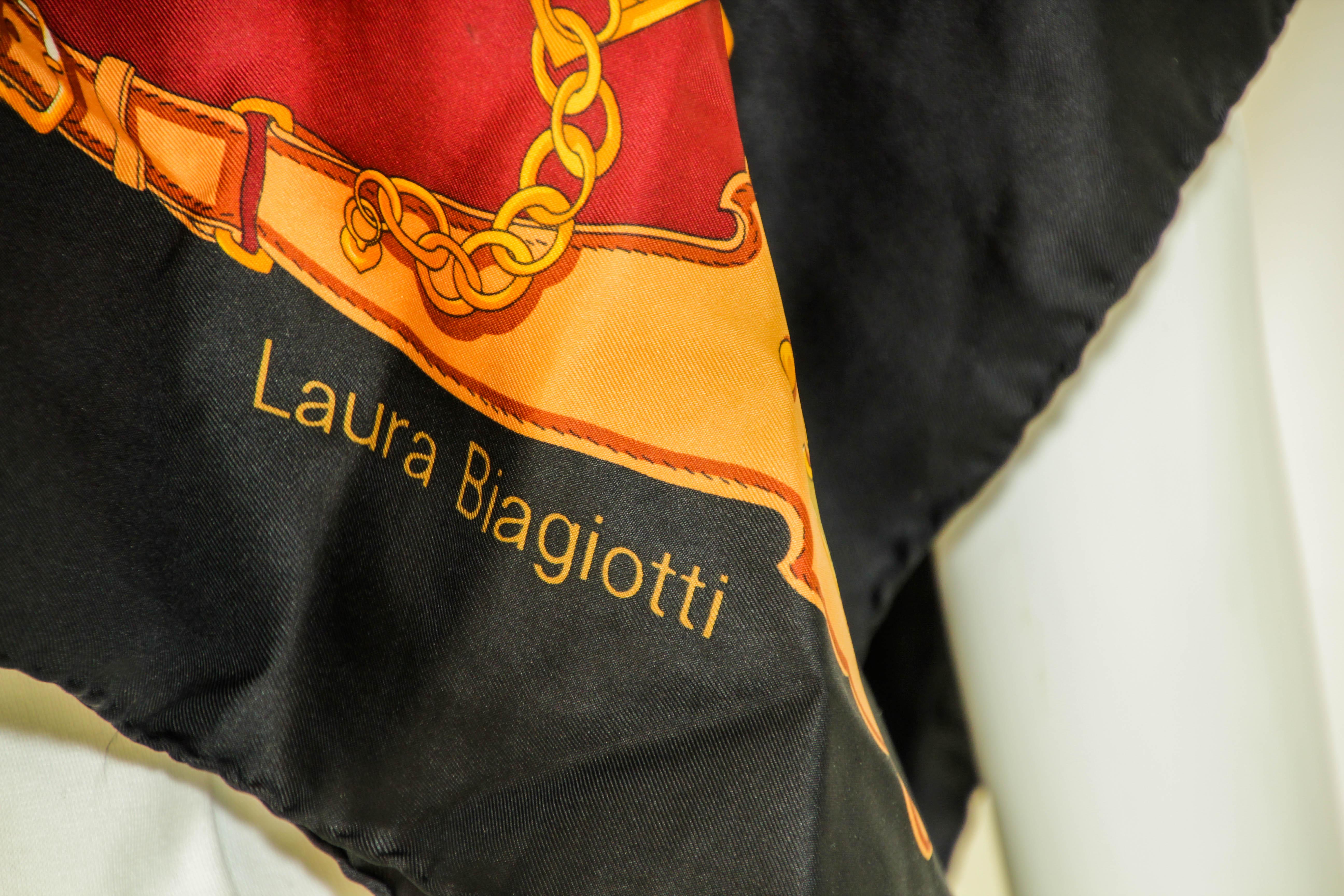 Laura Biagiotti Seidenschal, handgerollte Ränder, Goldschmuckdruck, Italien im Angebot 5