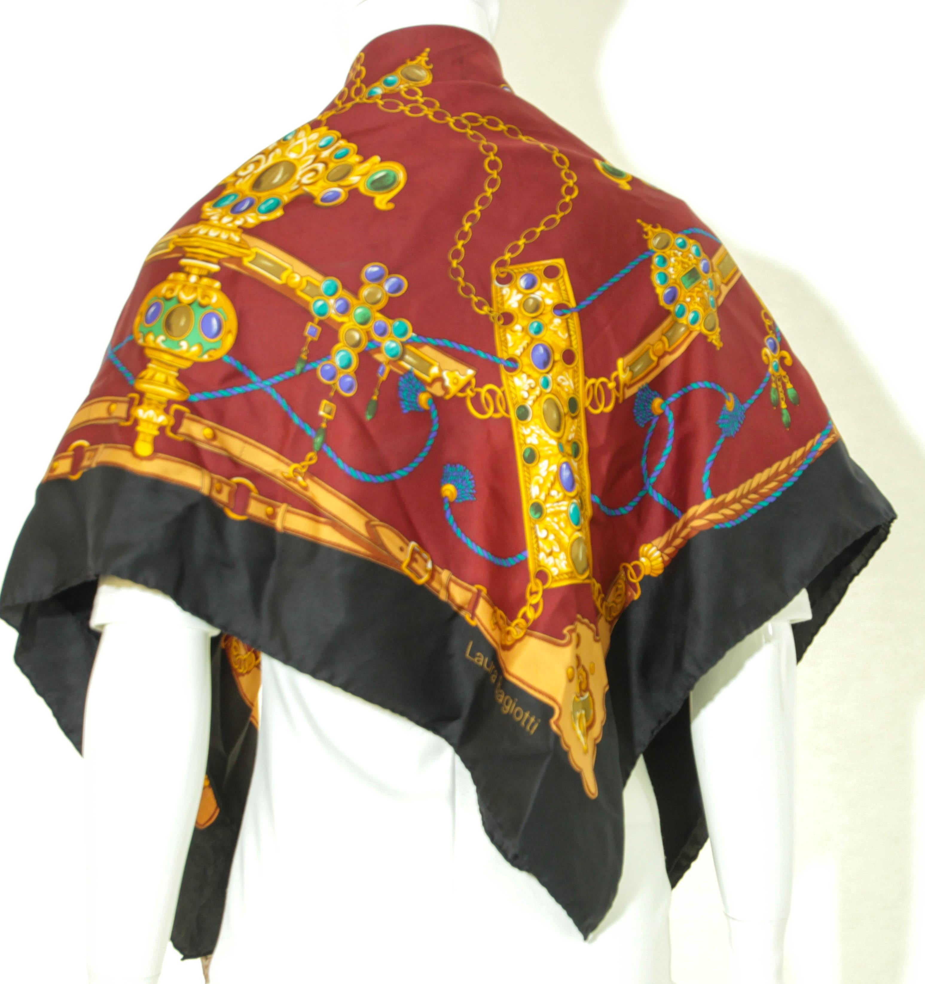 Laura Biagiotti Seidenschal, handgerollte Ränder, Goldschmuckdruck, Italien im Angebot 3