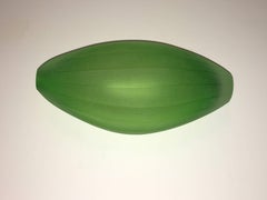 Vaso scultura in vetro di Murano soffiato a mano a forma di frutta sfaccettata, per Arcade