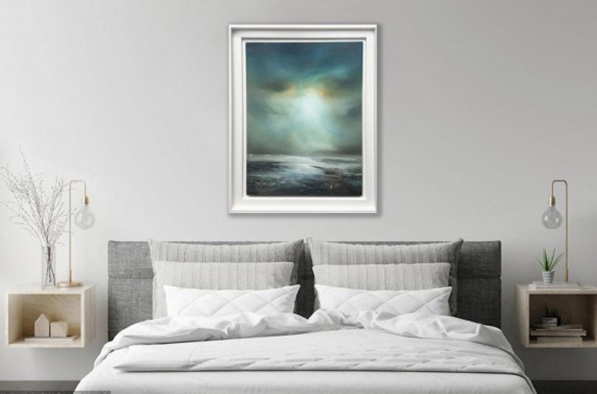 Bassa marea, Laura Dunmow, Quadro originale con cornice, Nuvole impressioniste moderne - Landscape Art Grigio di LAURA DUNMOW