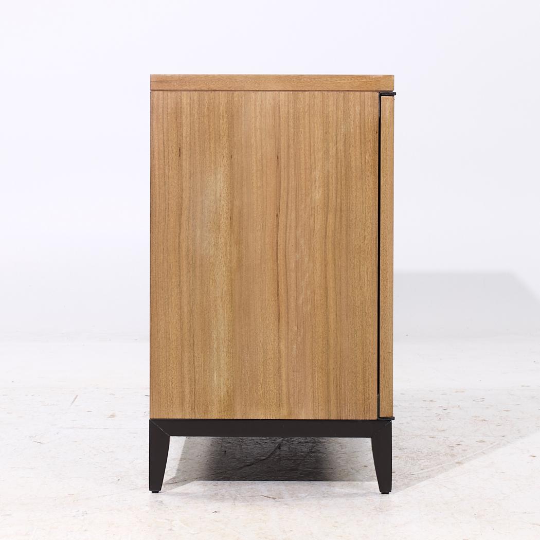 Laura Kirar for Baker Arca Chest Cabinet Credenza Estadounidense en venta