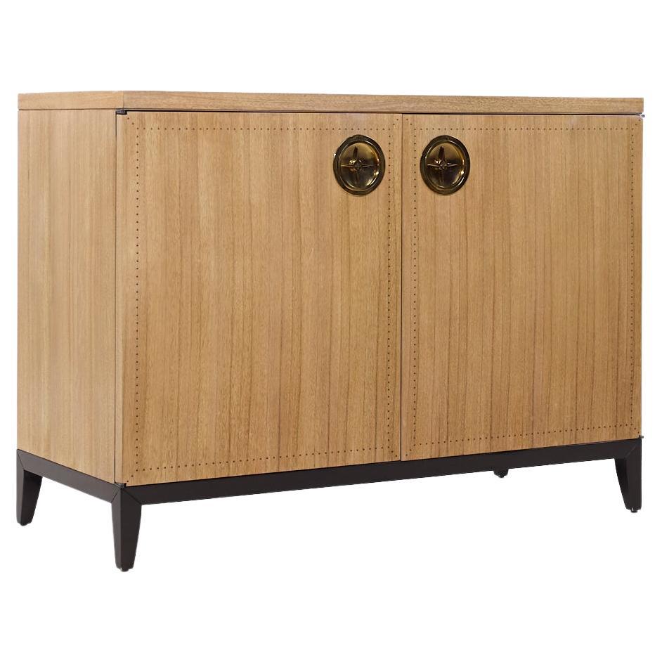 Laura Kirar for Baker Arca Chest Cabinet Credenza - Pair Estadounidense en venta