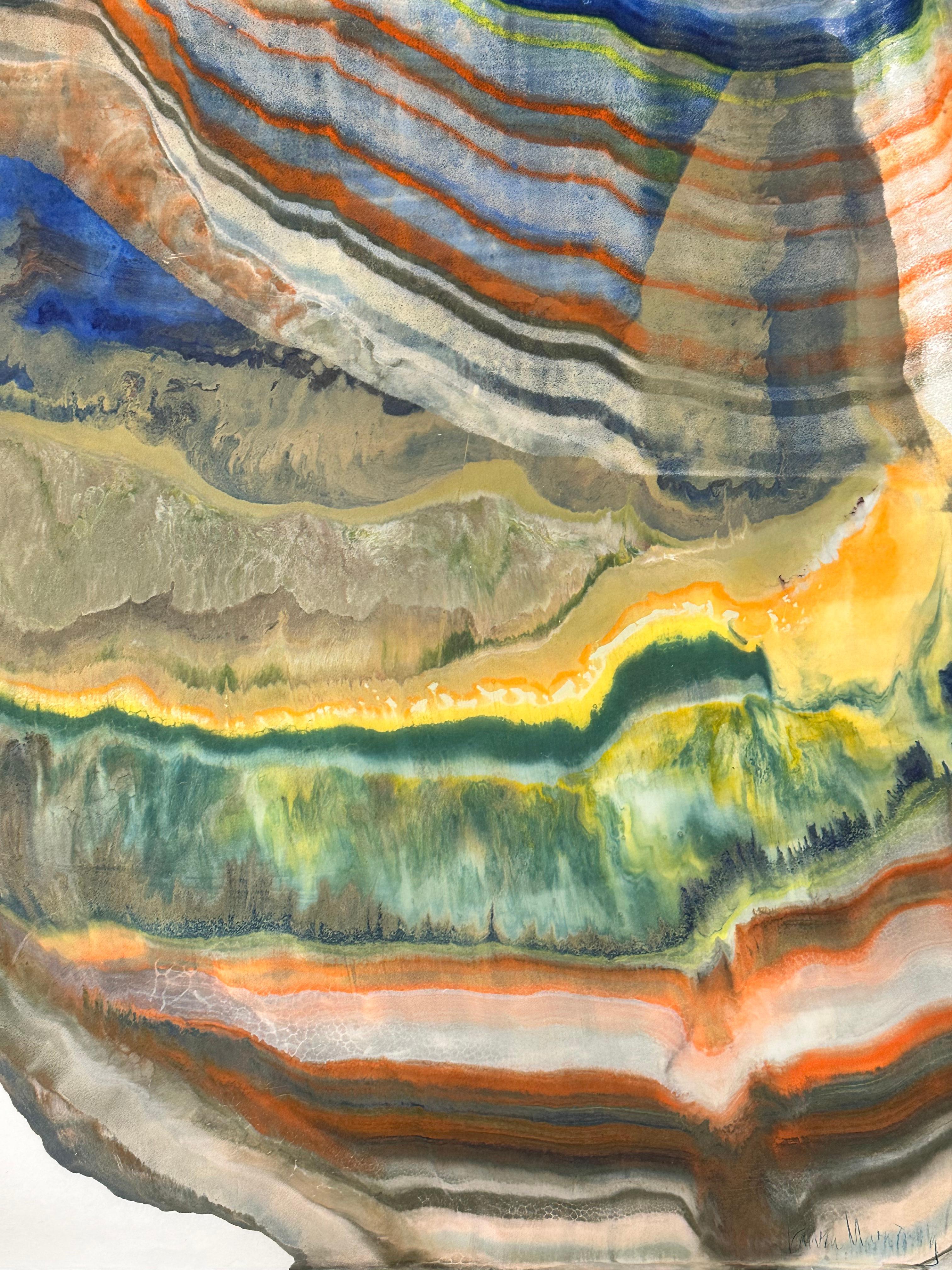 Un exoesqueleto mineral - Monotipo encáustico de geología abstracta contemporánea, 2024 - Abstract Print Marrón de Laura Moriarty