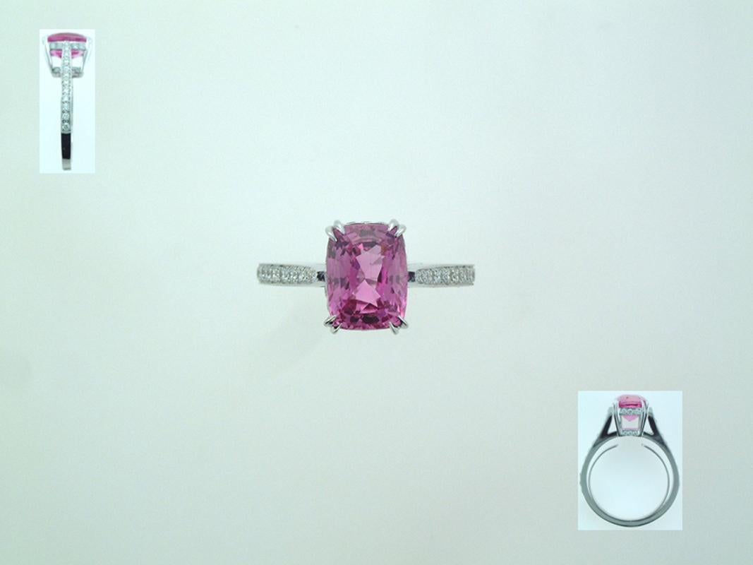 Laura Munder 3.53 Carat Cushion Cut Pink Sapphire Diamond Gold Ring  In New Condition For Sale In West Palm Beach, FL