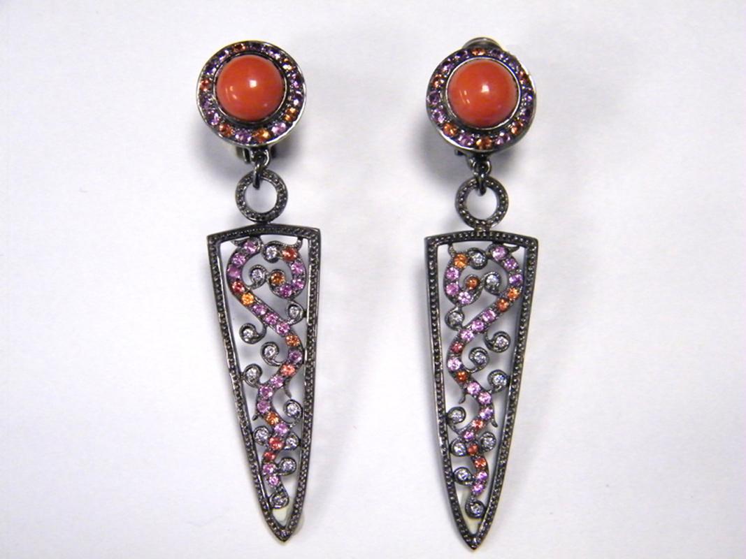 Laura Munder Coral Pink & Orange Sapphire Diamond Blackened White Gold Earrings In New Condition For Sale In West Palm Beach, FL