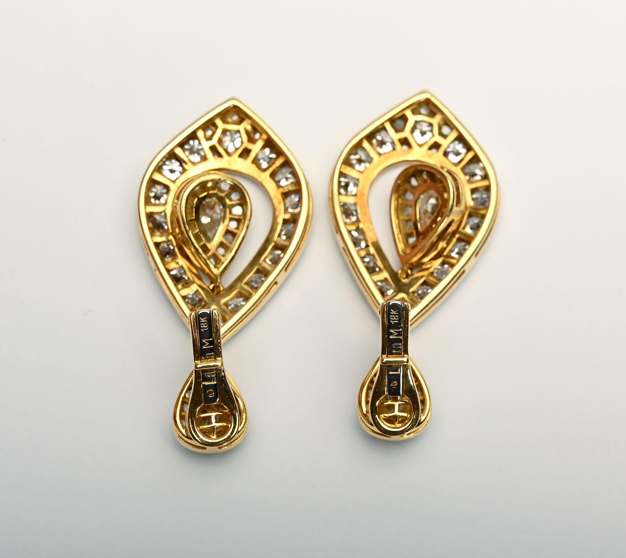 Women's or Men's Laura Munder Diamond Drop Earrings For Sale
