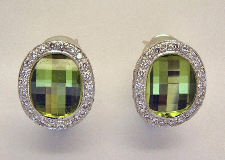 Laura Munder Peridot Diamond White Gold Earrings In New Condition For Sale In West Palm Beach, FL