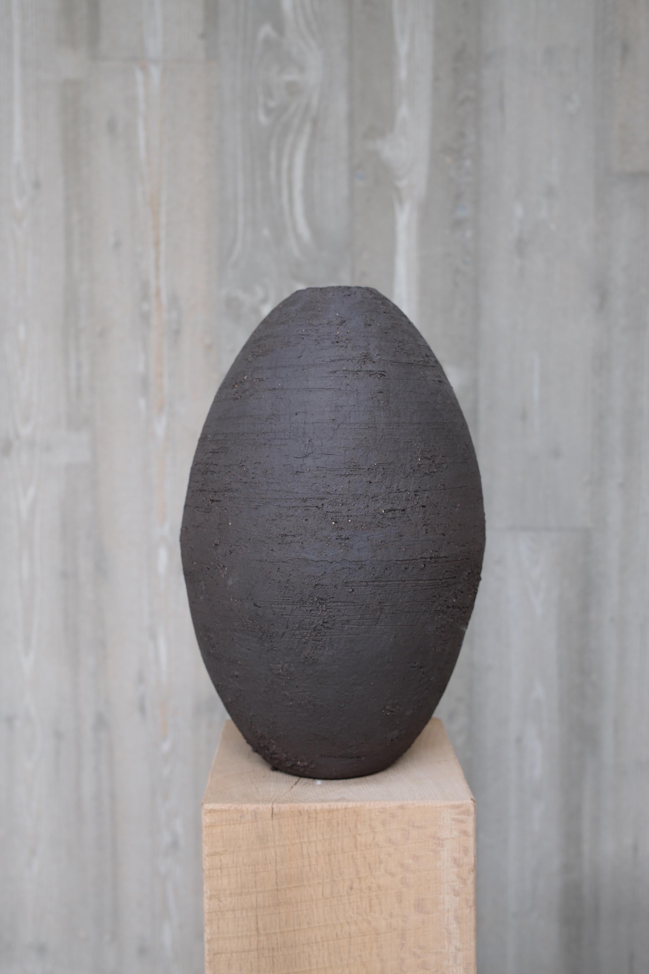 Dark Ceramic Sculpture with Texture, Laura Pasquino 'Jar' For Sale 2