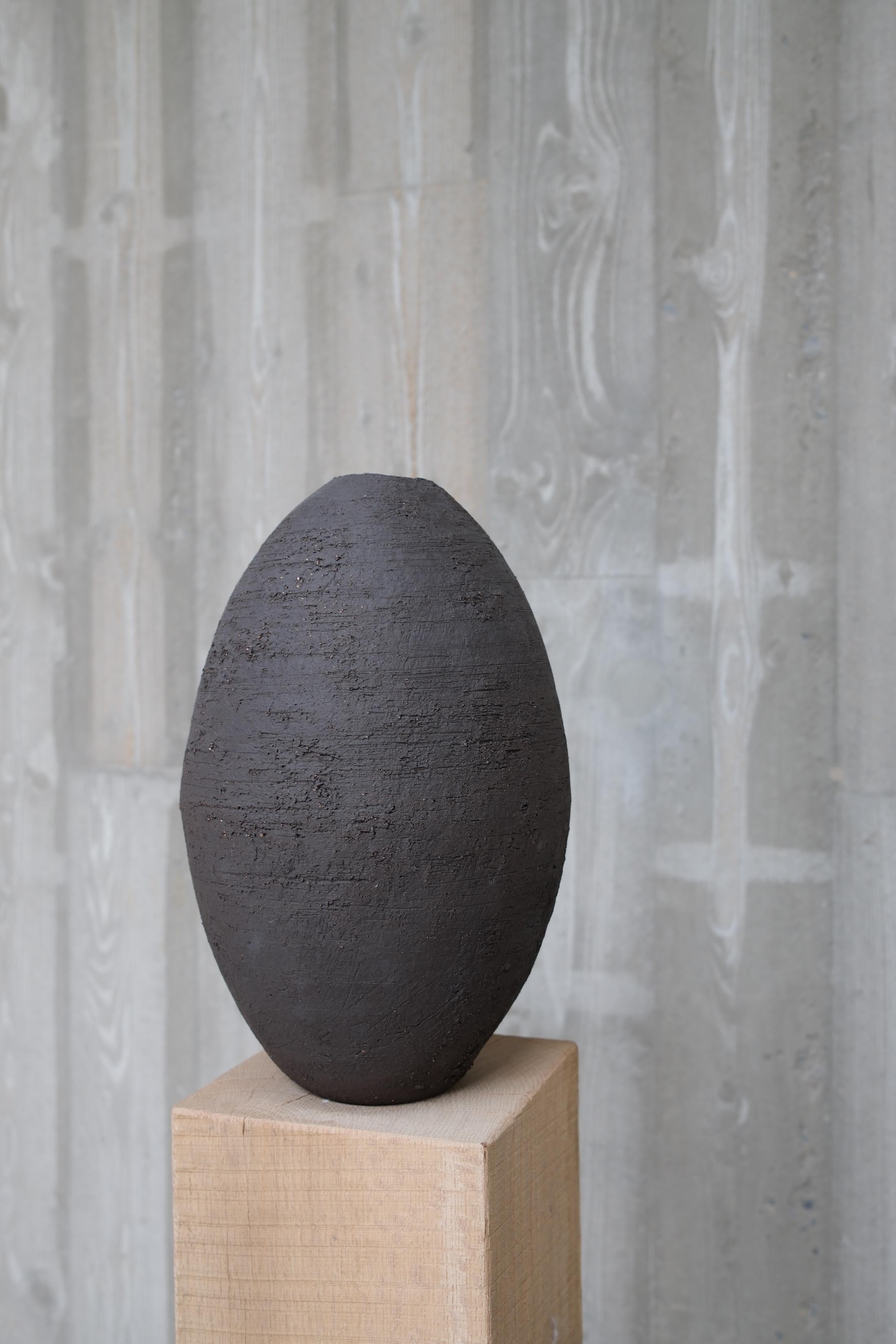 Dark Ceramic Sculpture with Texture, Laura Pasquino 'Jar' For Sale 4