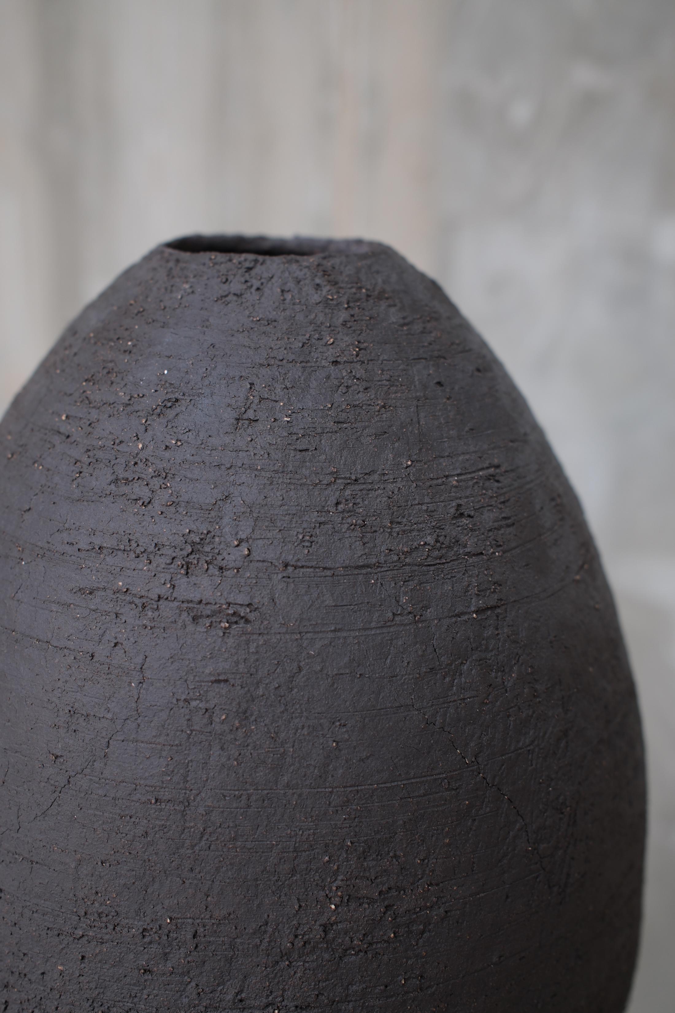 Dark Ceramic Sculpture with Texture, Laura Pasquino 'Jar' For Sale 5