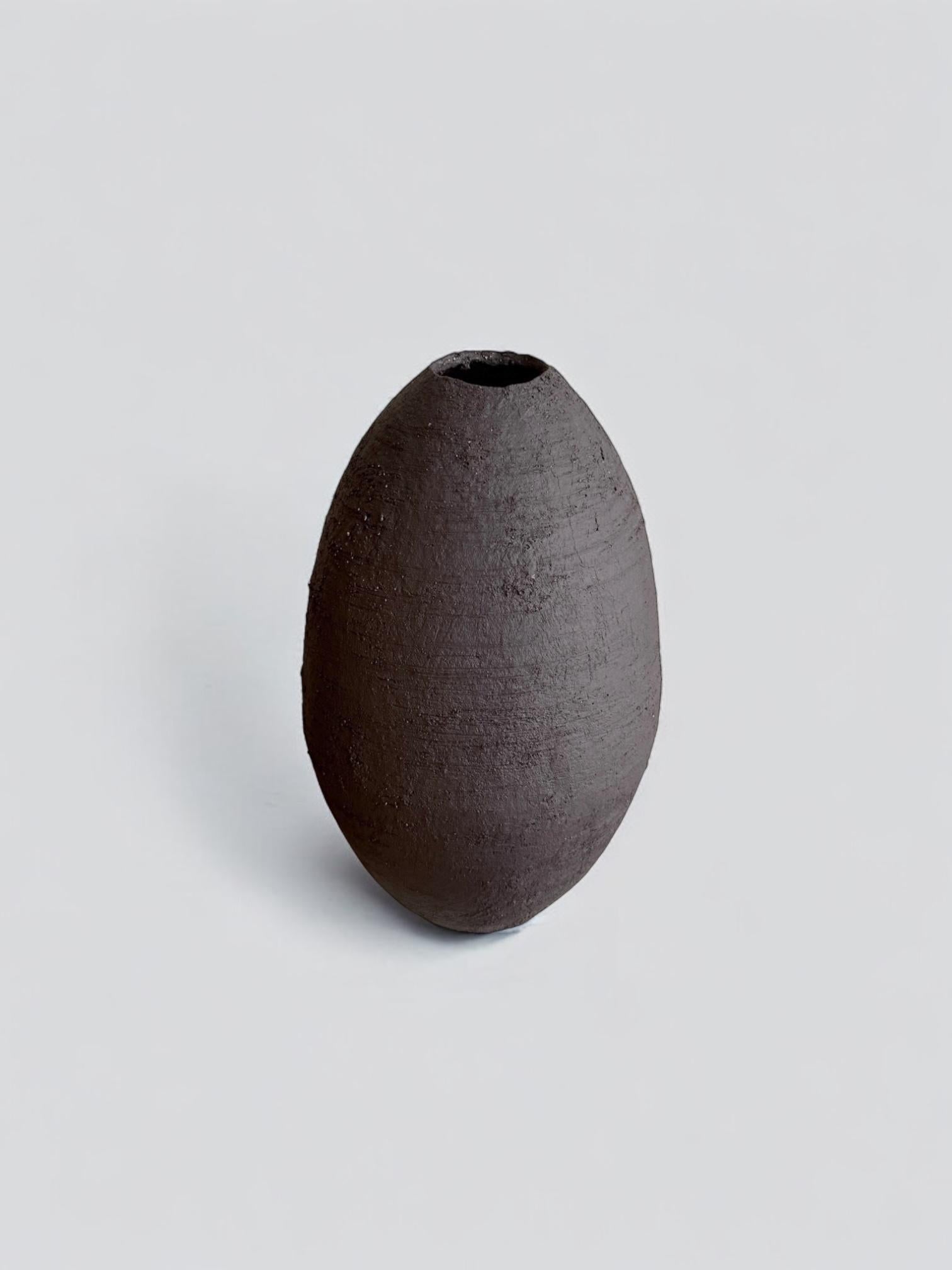Dark Ceramic Sculpture with Texture, Laura Pasquino 'Jar' For Sale 7