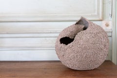 Grain 8 - Zeitgenössische Skulptur mit Textur von Laura Pasquino