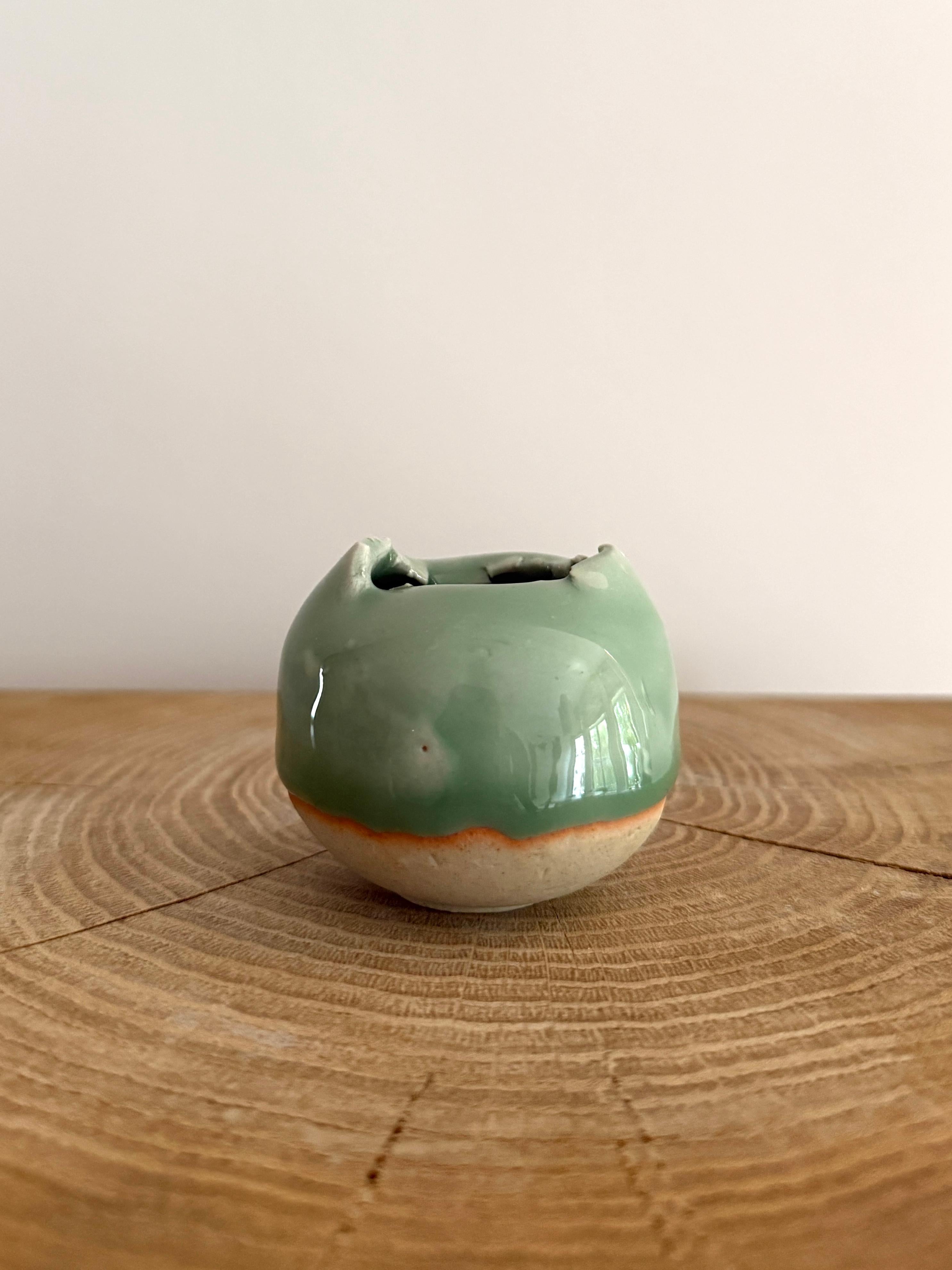 Scultura in ceramica in miniatura con superficie liscia, Laura Pasquino - 