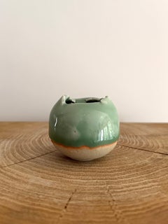 Scultura in ceramica in miniatura con superficie liscia, Laura Pasquino - "Celadon 3