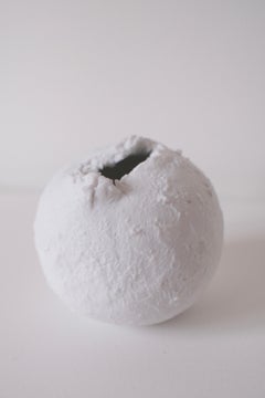 Small Ceramic Sculpture with Texture, Laura Pasquino - 'Super White 3' Miniature