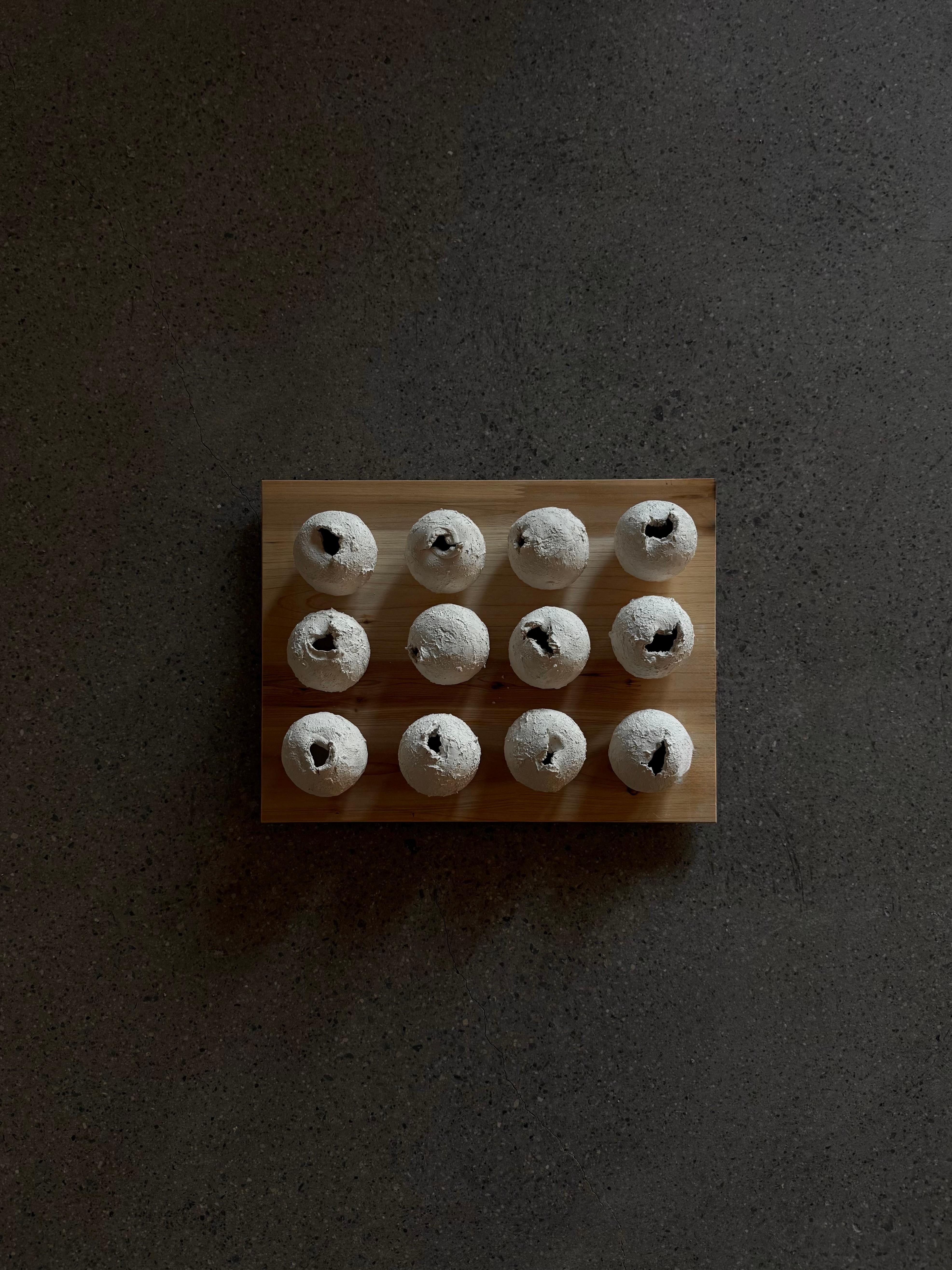 Small Ceramic Sculpture with Texture, Laura Pasquino - 'Super White 6' For Sale 1