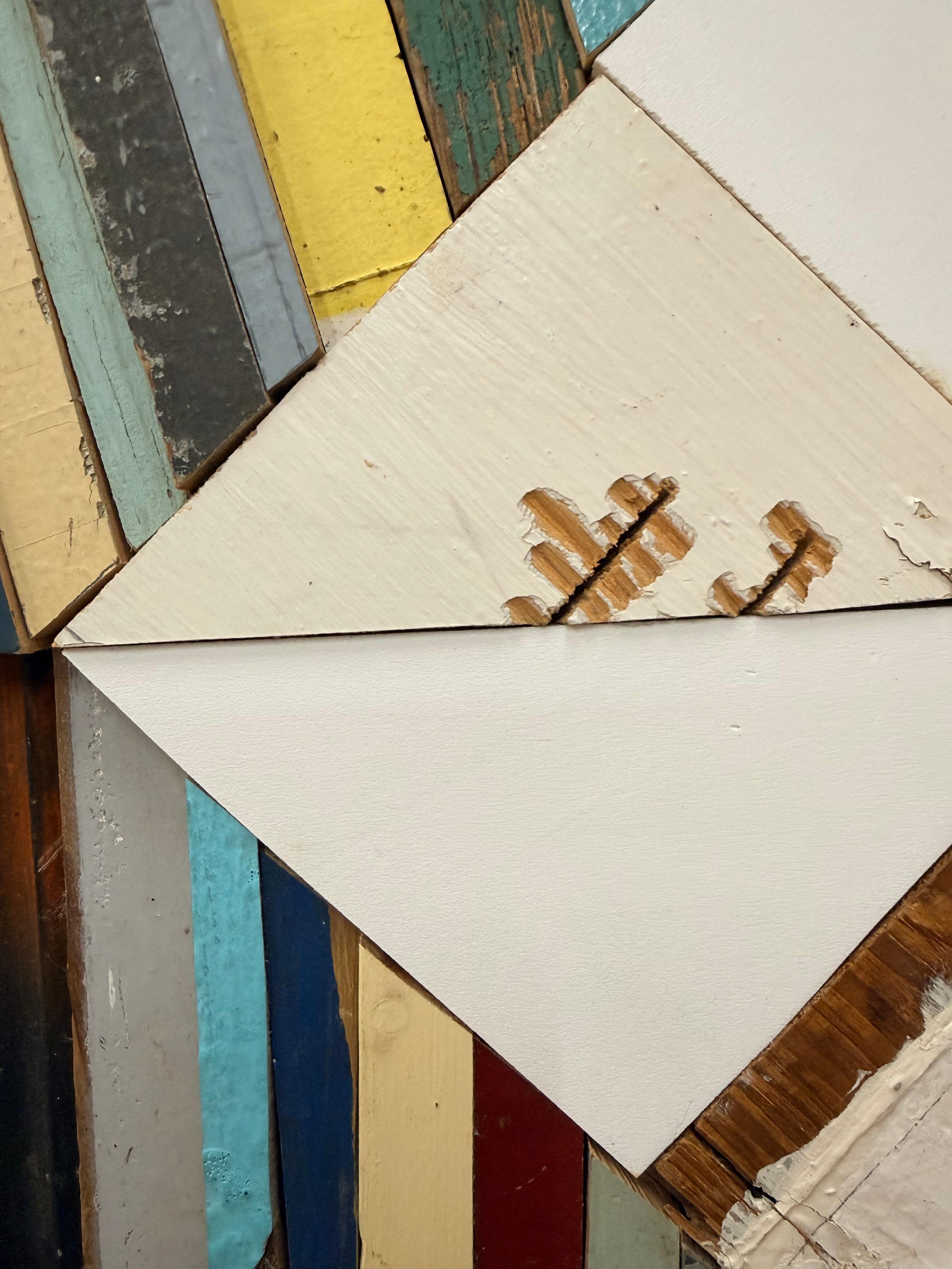 Una stella è nata - Scultura da parete in legno di recupero, 2022 in vendita 6