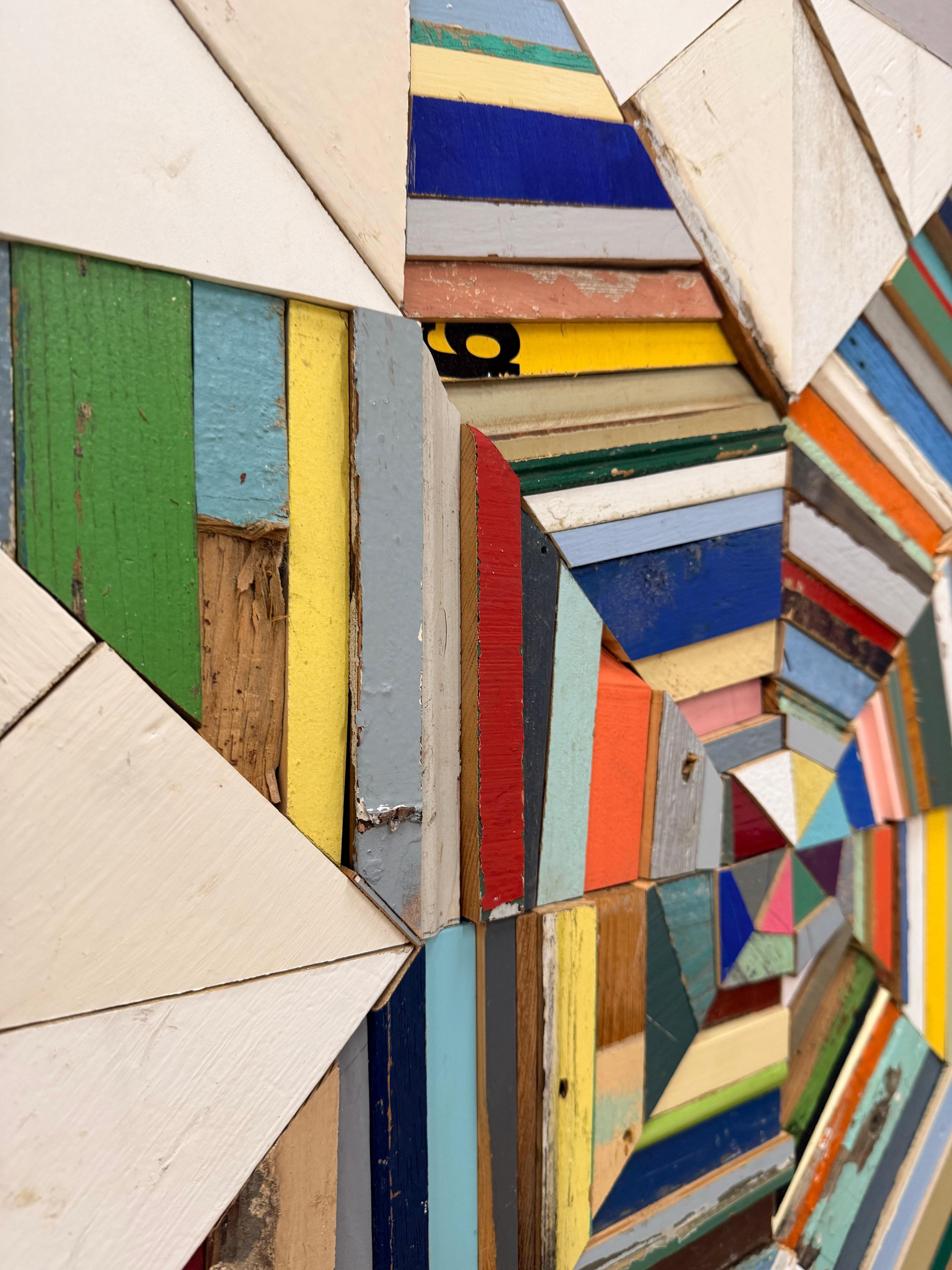 Una stella è nata - Scultura da parete in legno di recupero, 2022 in vendita 7