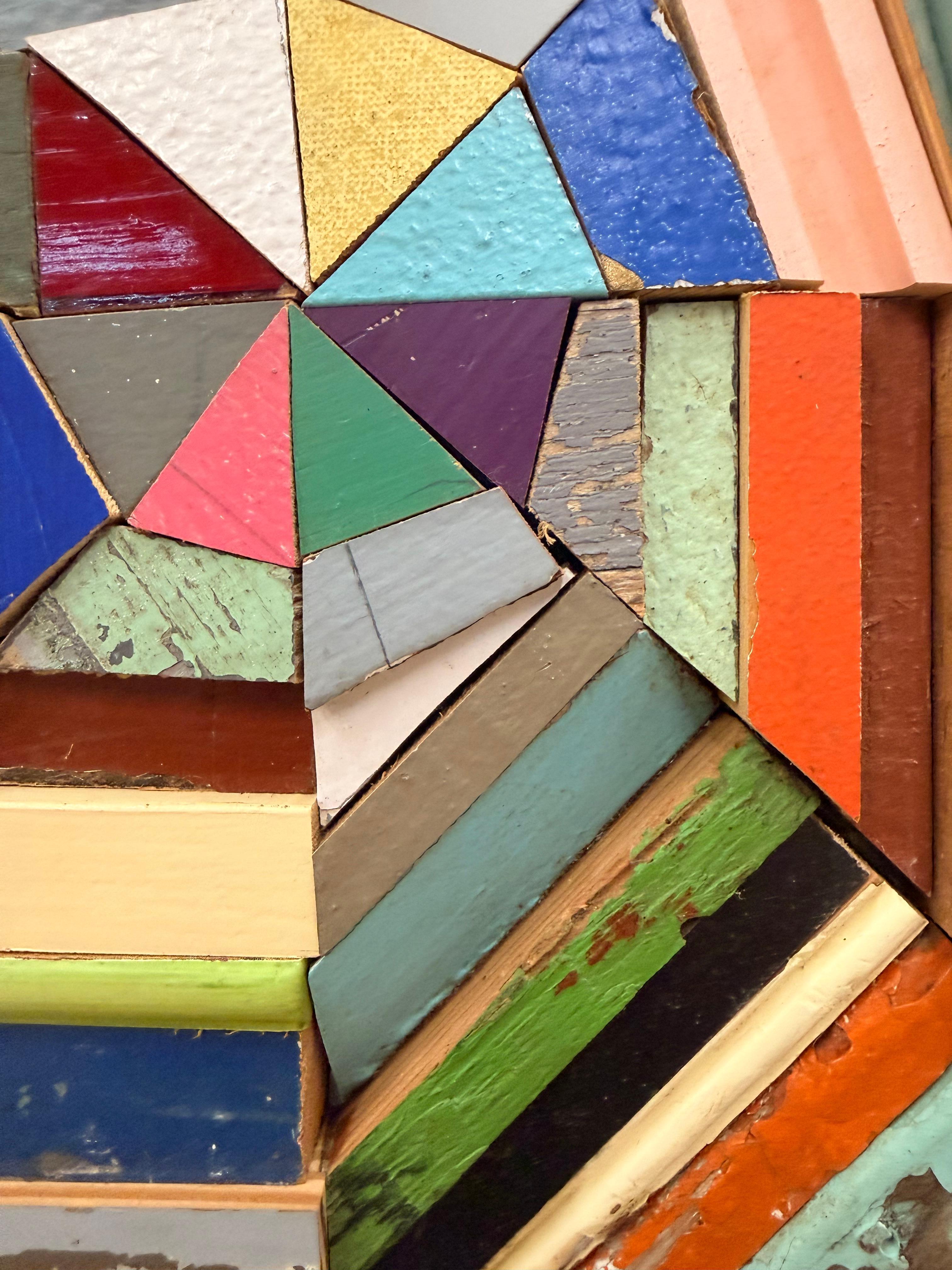 Una stella è nata - Scultura da parete in legno di recupero, 2022 in vendita 4