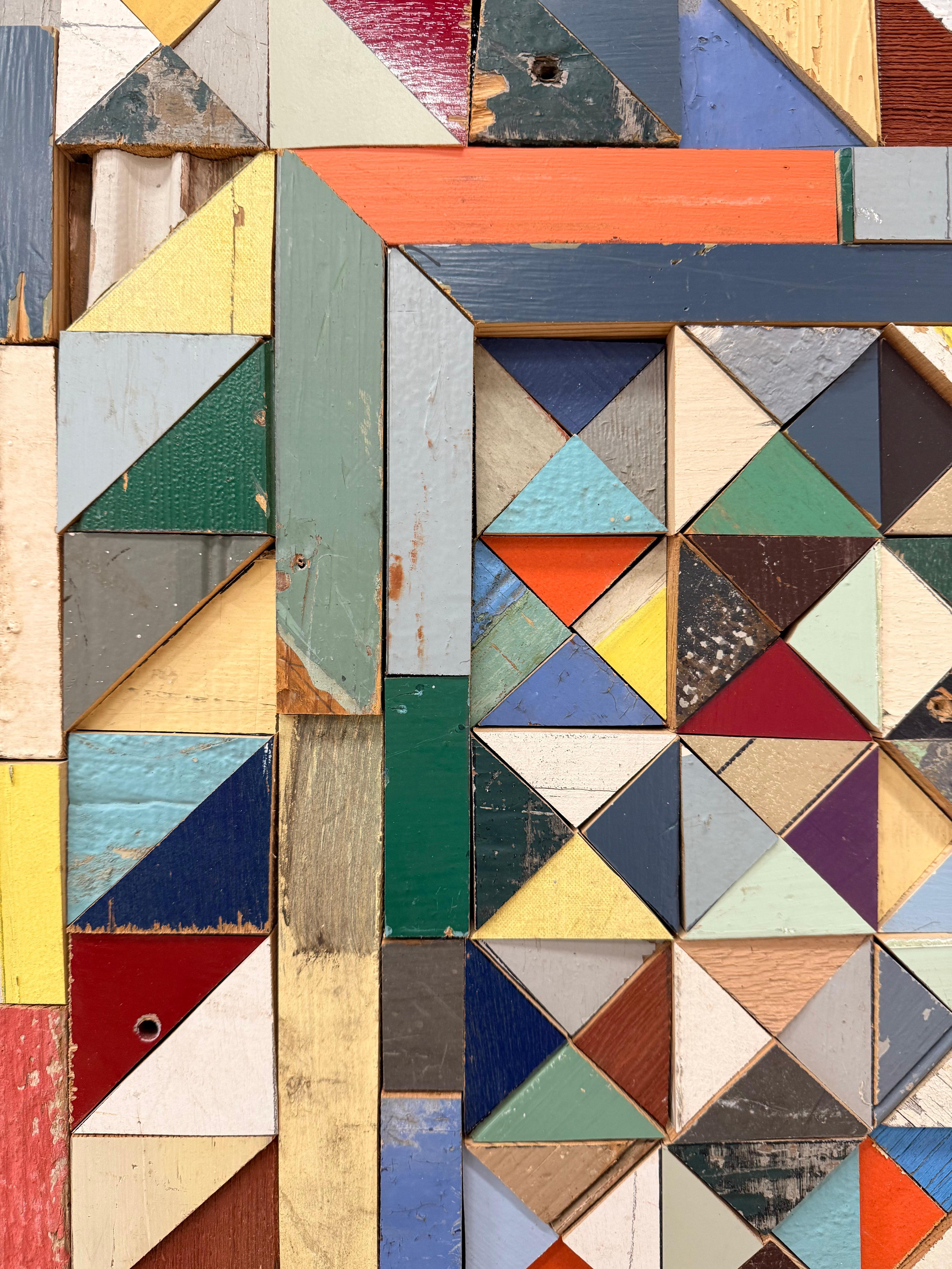 Rounding the Corner - Sculpture murale en bois récupéré, 2023 en vente 7