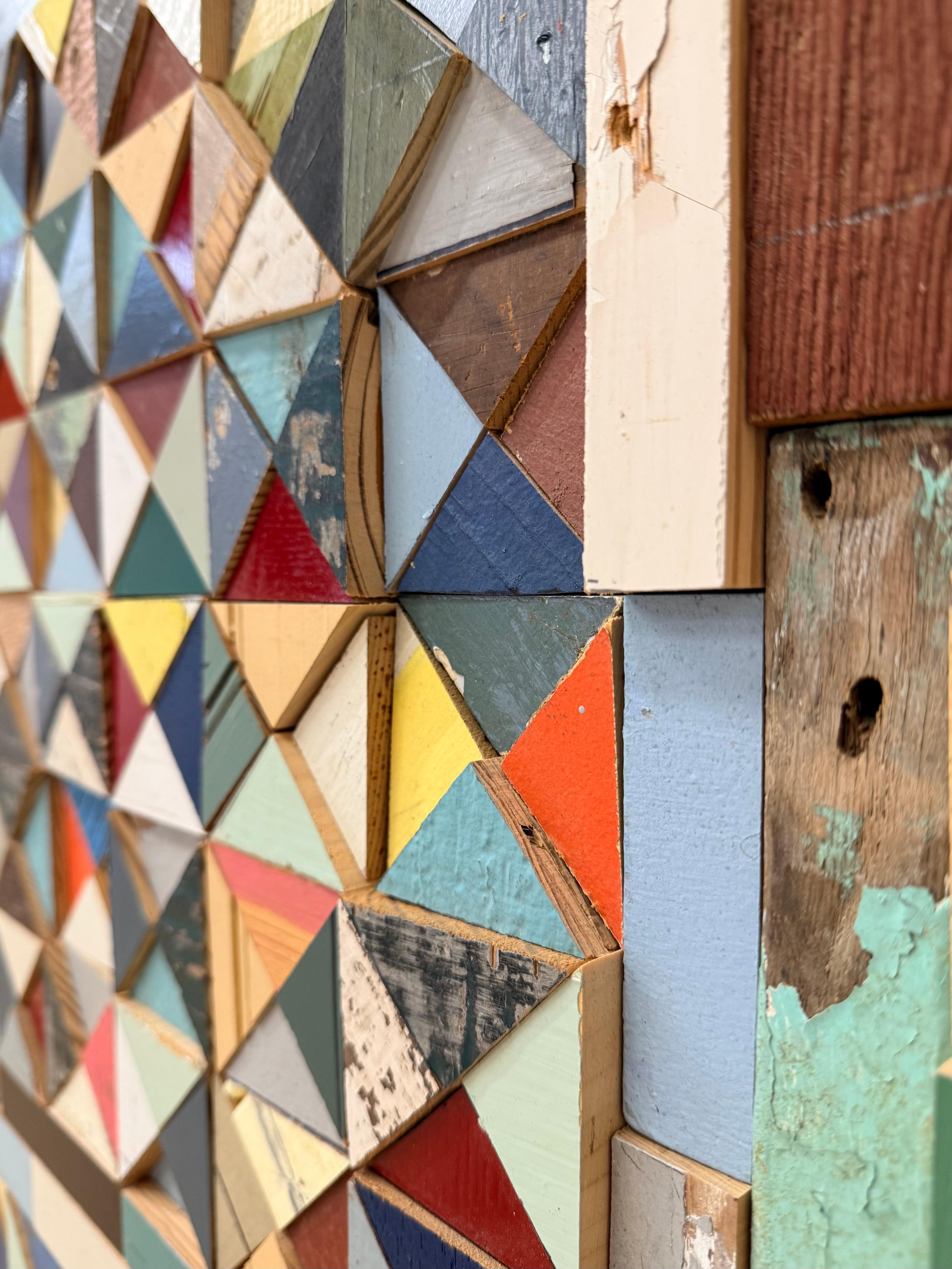 Rounding the Corner - Sculpture murale en bois récupéré, 2023 en vente 5