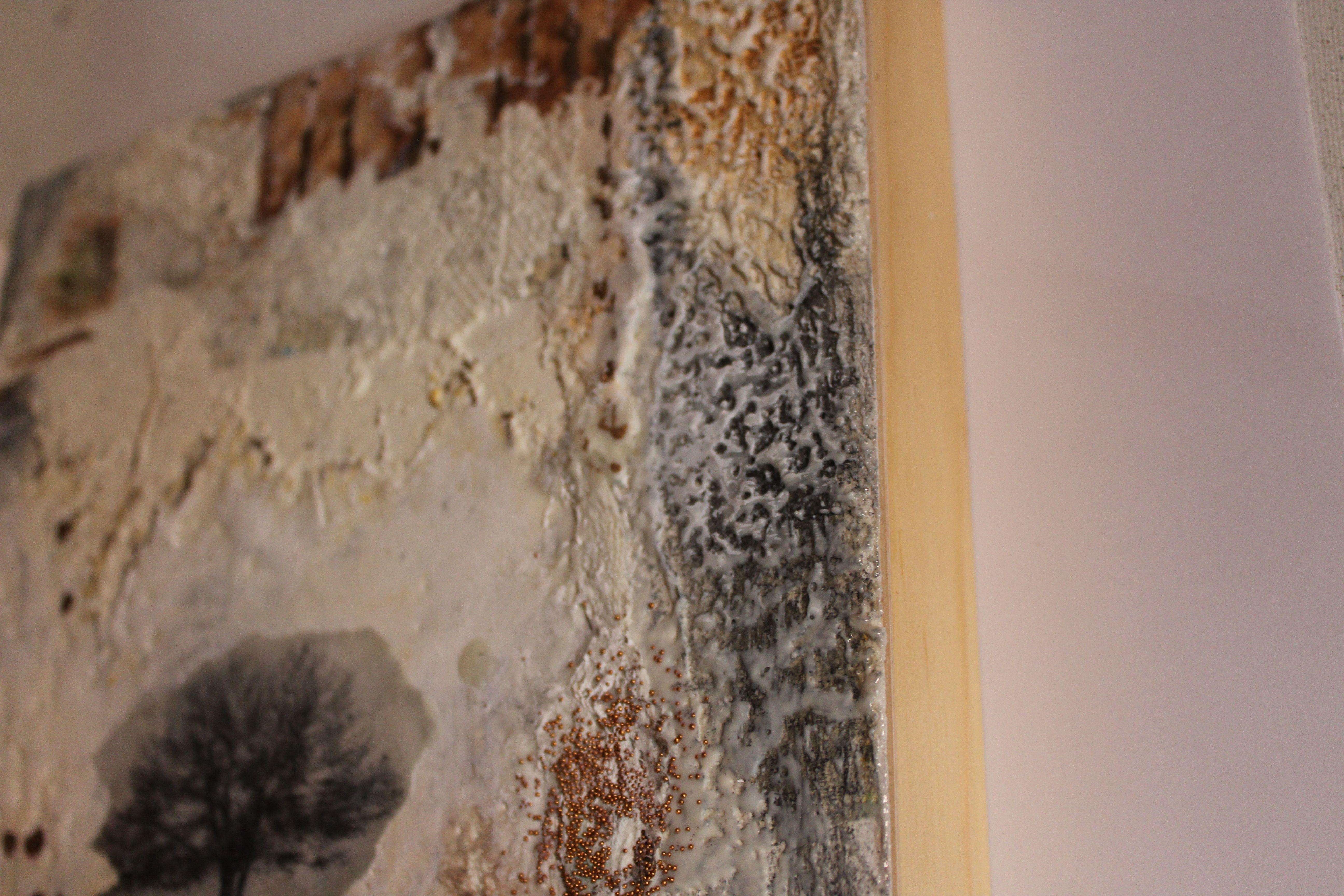 Ce site  est une peinture à l'encaustique (médium à base de cire d'abeille et de résine dammar) sur un panneau de bois bercé. La peinture fait 8 