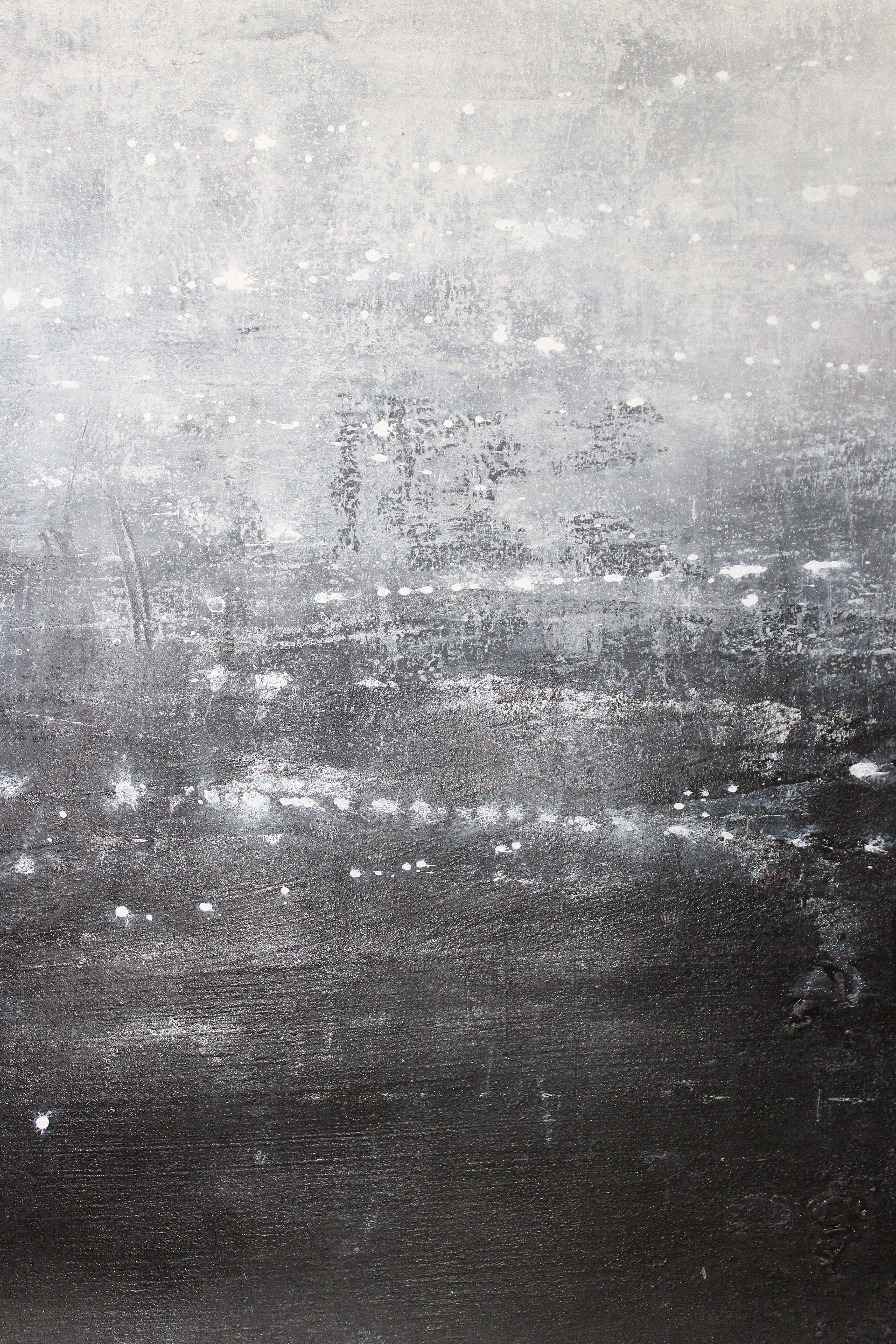 Silver Lining, Pintura, Acrílico sobre papel - Abstract Painting Plata de Laura Spring